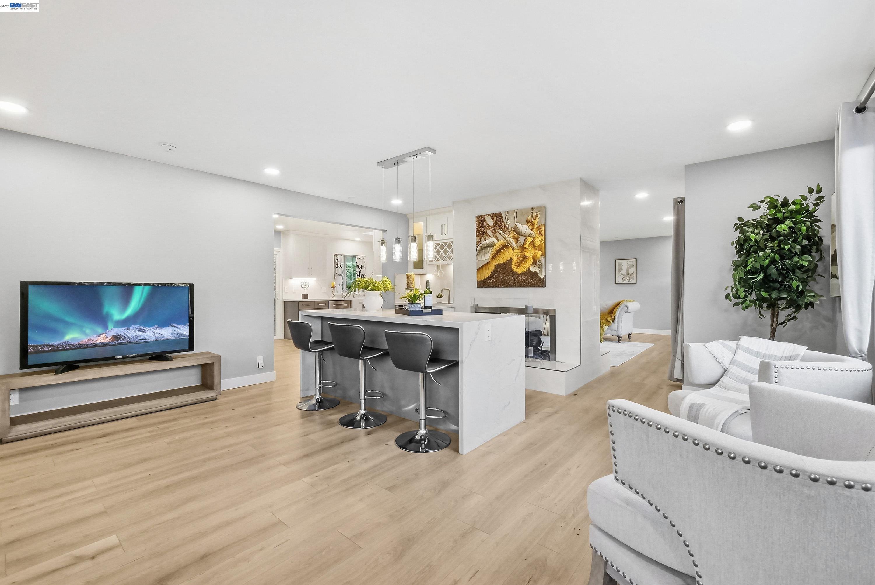 Detail Gallery Image 6 of 44 For 275 Orchard Rd, Orinda,  CA 94563 - 3 Beds | 2/1 Baths