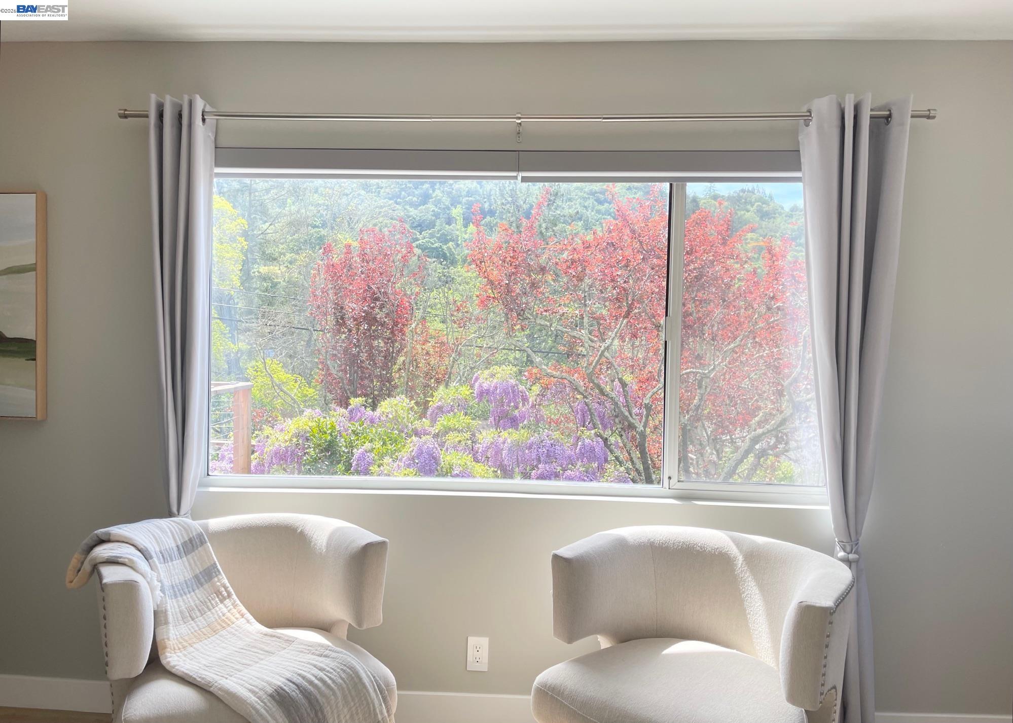 Detail Gallery Image 8 of 44 For 275 Orchard Rd, Orinda,  CA 94563 - 3 Beds | 2/1 Baths