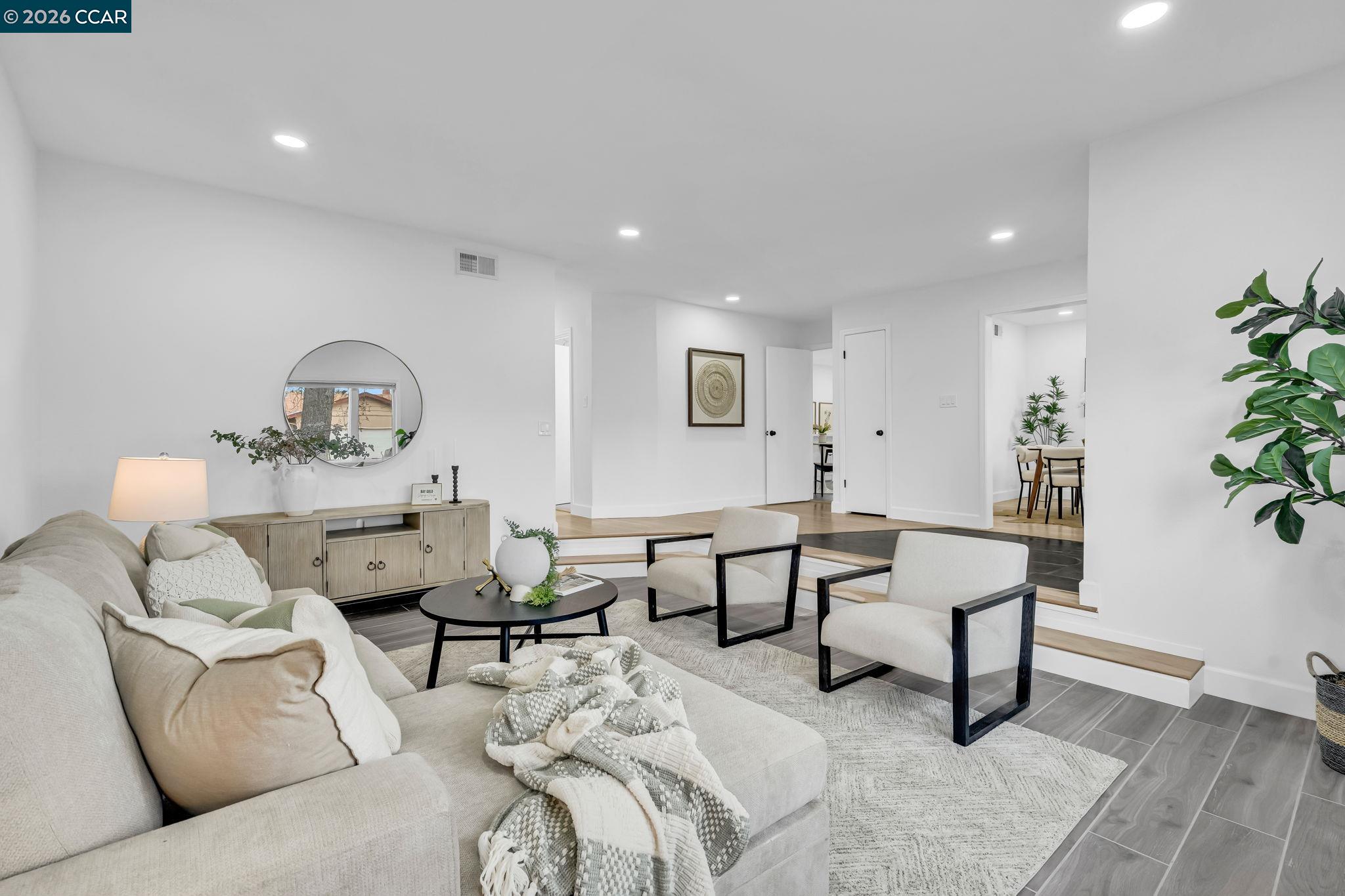 Detail Gallery Image 11 of 59 For 1548 Dianda Dr, Concord,  CA 94521 - 4 Beds | 2 Baths