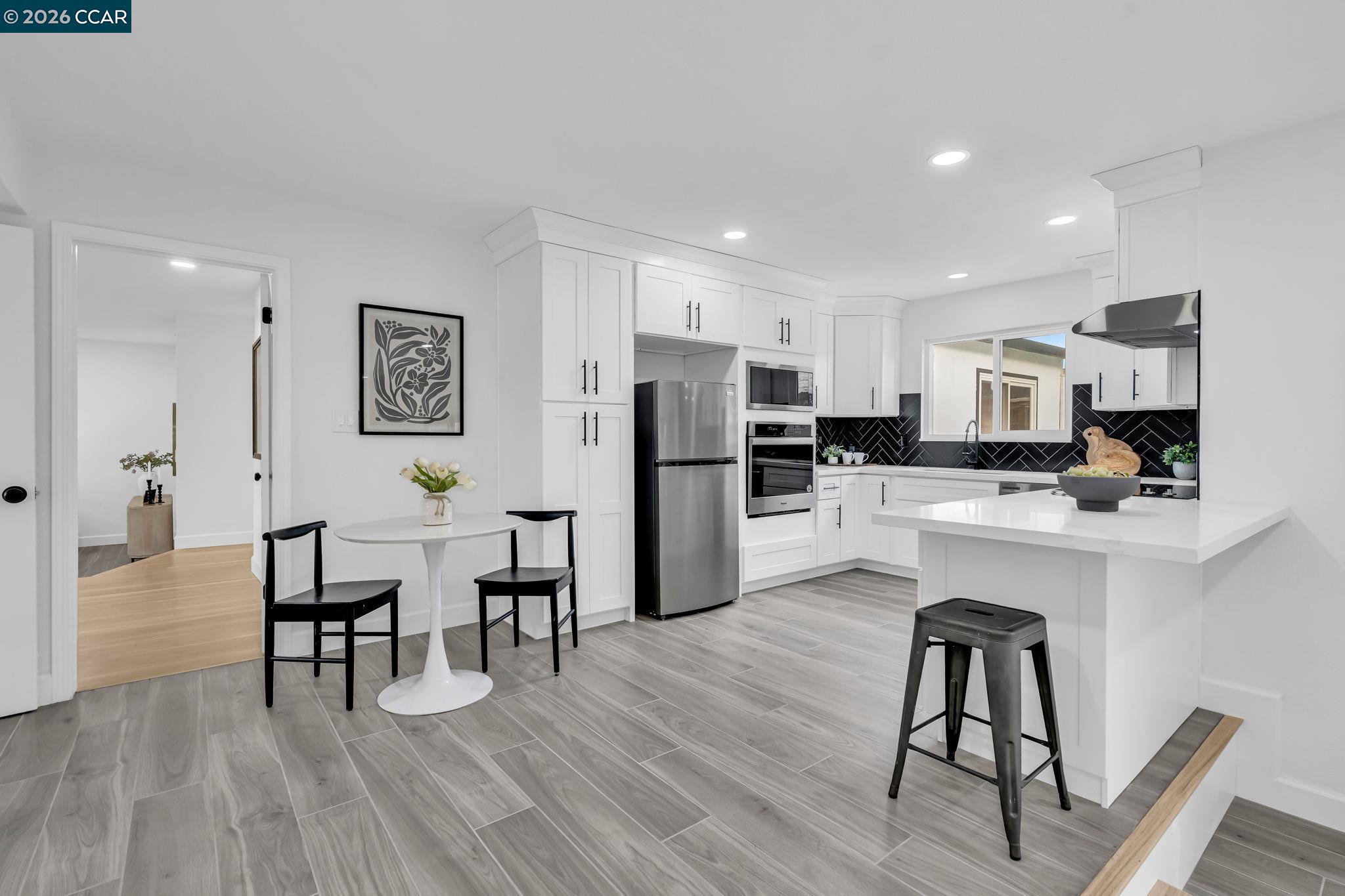 Detail Gallery Image 19 of 59 For 1548 Dianda Dr, Concord,  CA 94521 - 4 Beds | 2 Baths