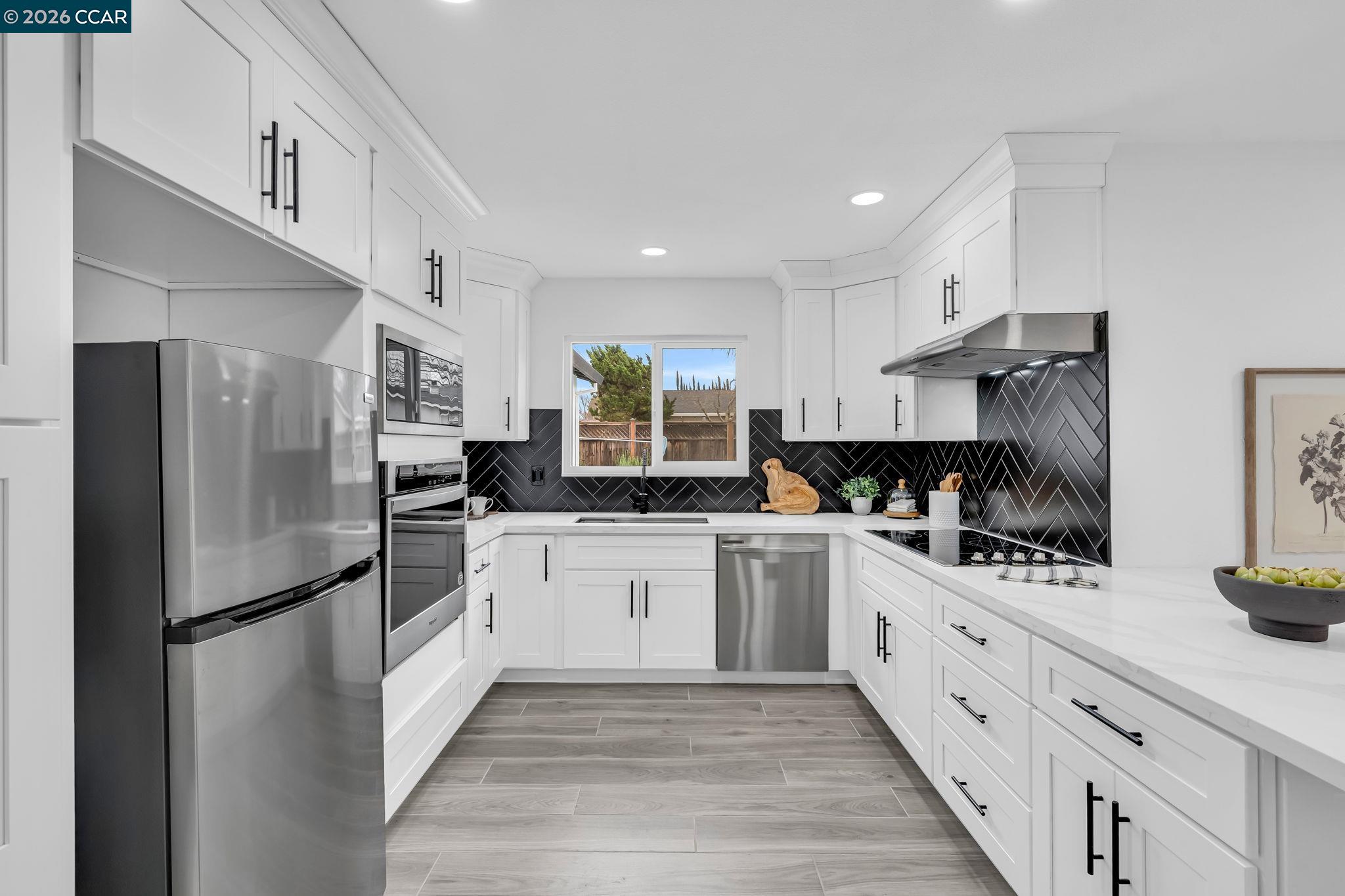 Detail Gallery Image 21 of 59 For 1548 Dianda Dr, Concord,  CA 94521 - 4 Beds | 2 Baths