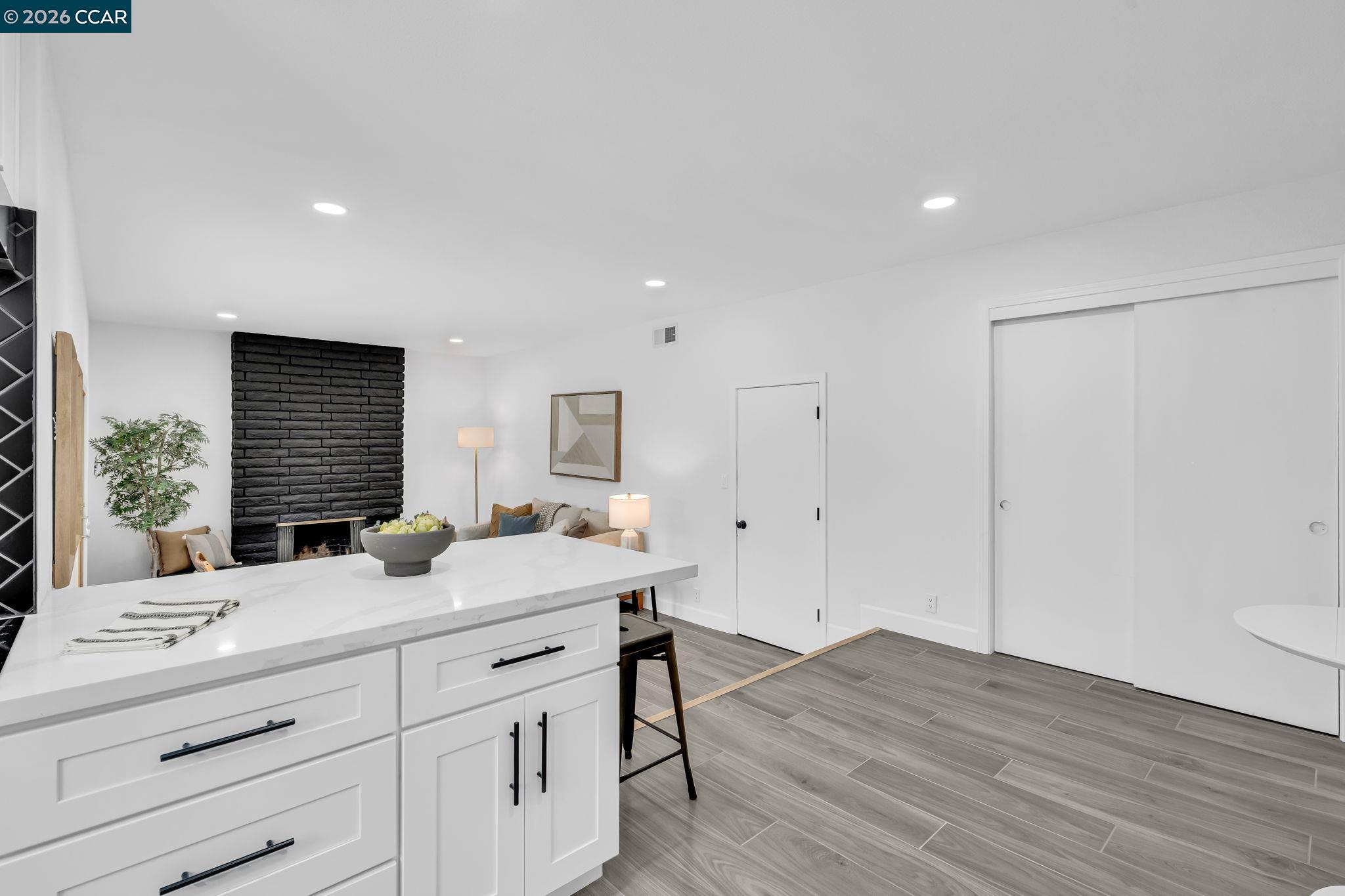 Detail Gallery Image 23 of 59 For 1548 Dianda Dr, Concord,  CA 94521 - 4 Beds | 2 Baths