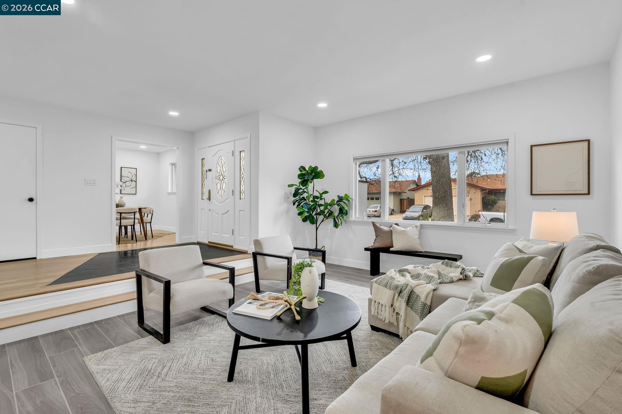 Detail Gallery Image 10 of 59 For 1548 Dianda Dr, Concord,  CA 94521 - 4 Beds | 2 Baths