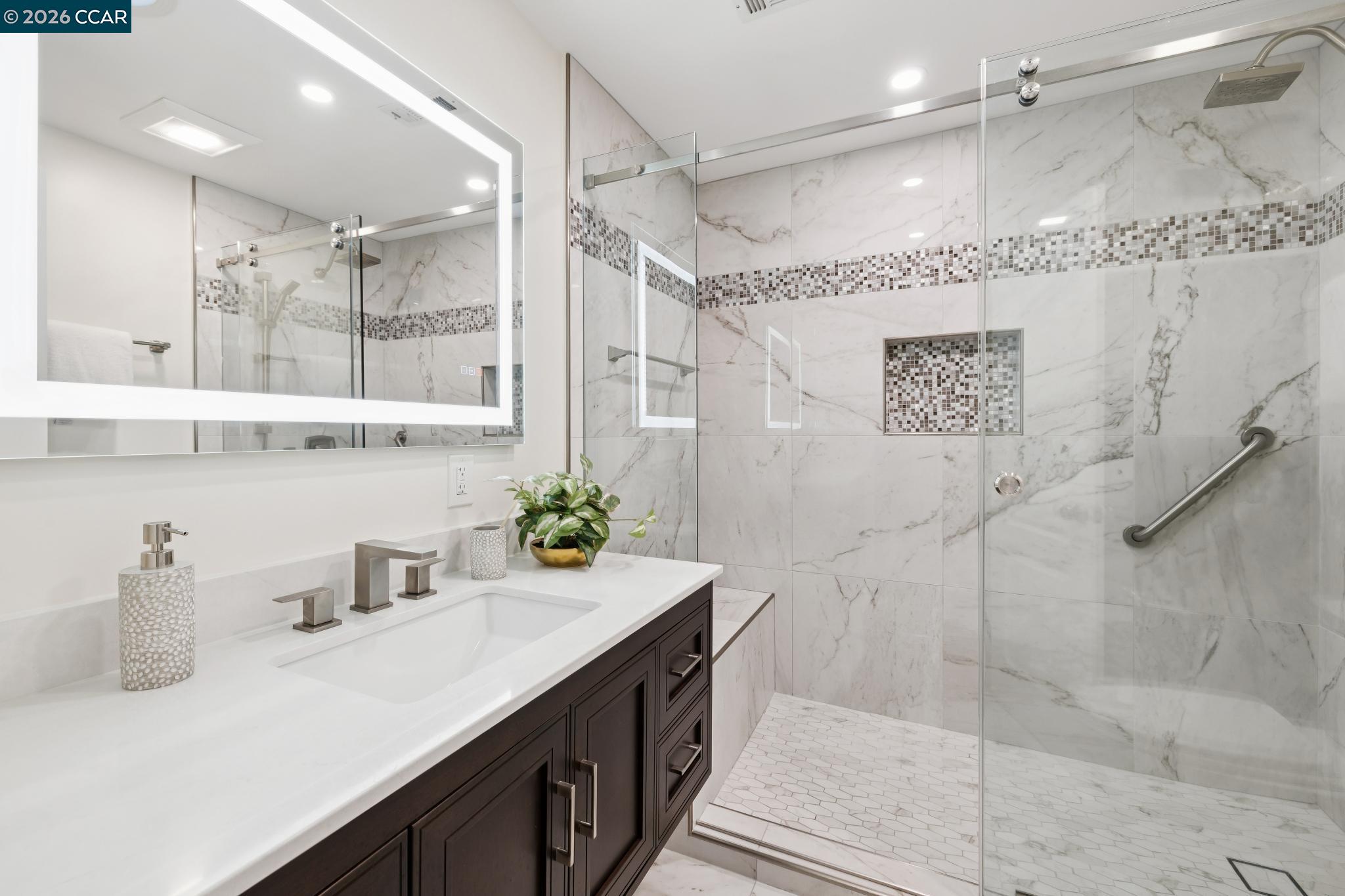 Detail Gallery Image 37 of 60 For 25 Woodland Dr, Alamo,  CA 94507 - 5 Beds | 5/1 Baths