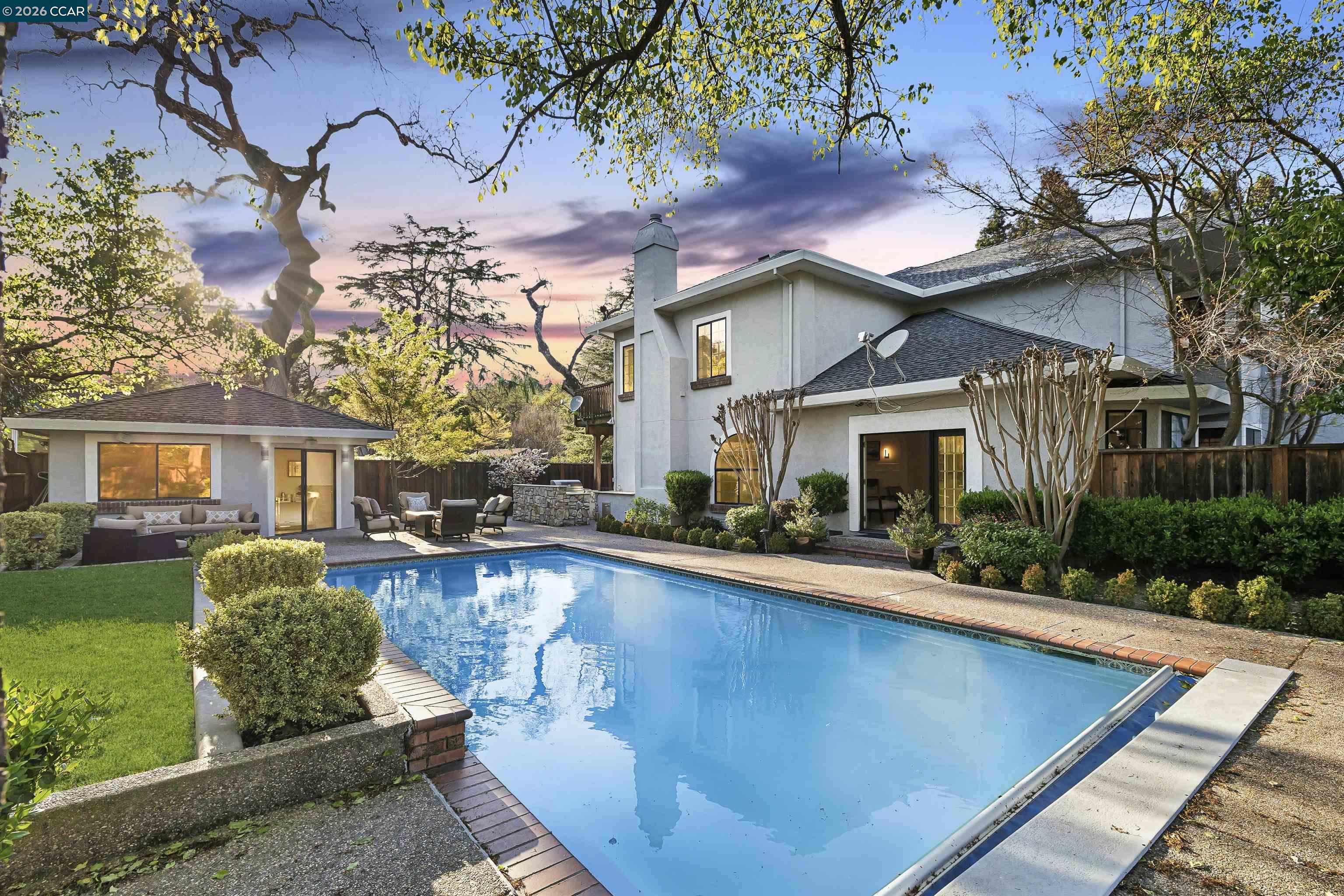 Detail Gallery Image 52 of 60 For 25 Woodland Dr, Alamo,  CA 94507 - 5 Beds | 5/1 Baths