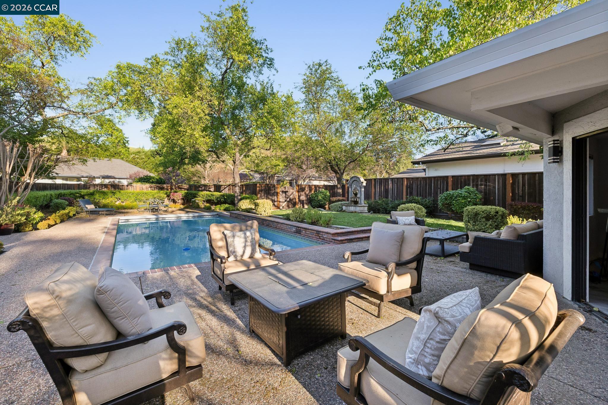 Detail Gallery Image 56 of 60 For 25 Woodland Dr, Alamo,  CA 94507 - 5 Beds | 5/1 Baths