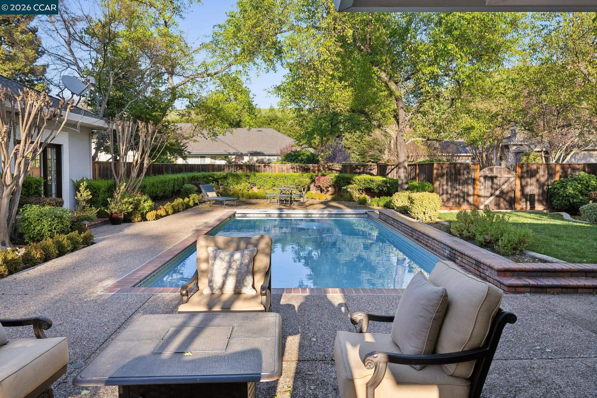 Detail Gallery Image 57 of 60 For 25 Woodland Dr, Alamo,  CA 94507 - 5 Beds | 5/1 Baths