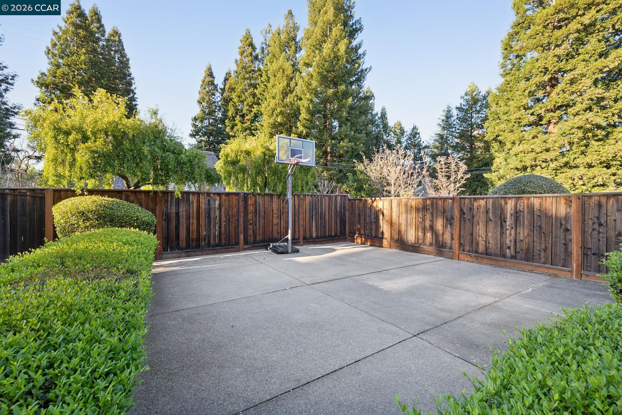 Detail Gallery Image 59 of 60 For 25 Woodland Dr, Alamo,  CA 94507 - 5 Beds | 5/1 Baths