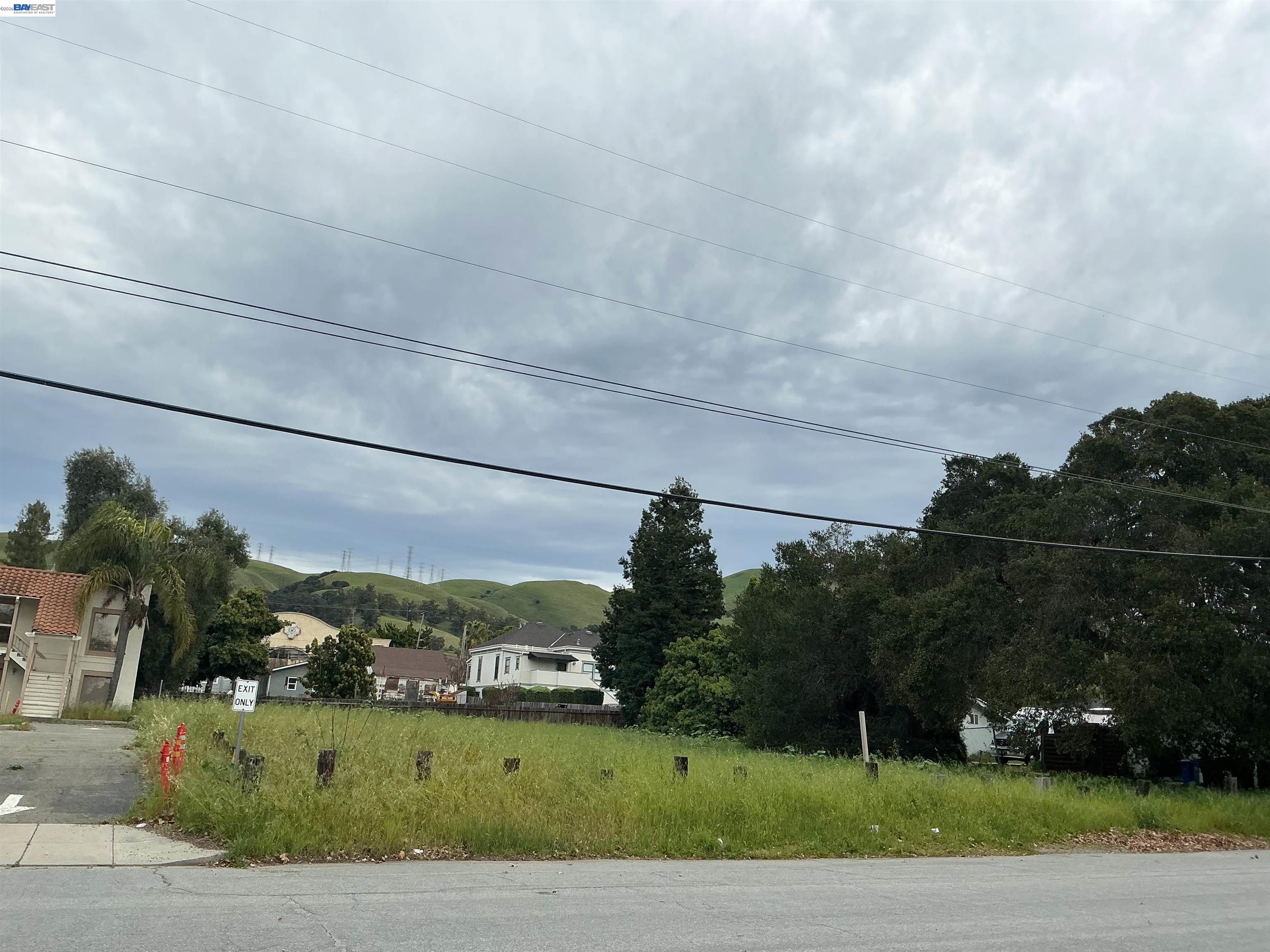 Detail Gallery Image 3 of 10 For 43342 Bryant St, Fremont,  CA 94539 - – Beds | – Baths