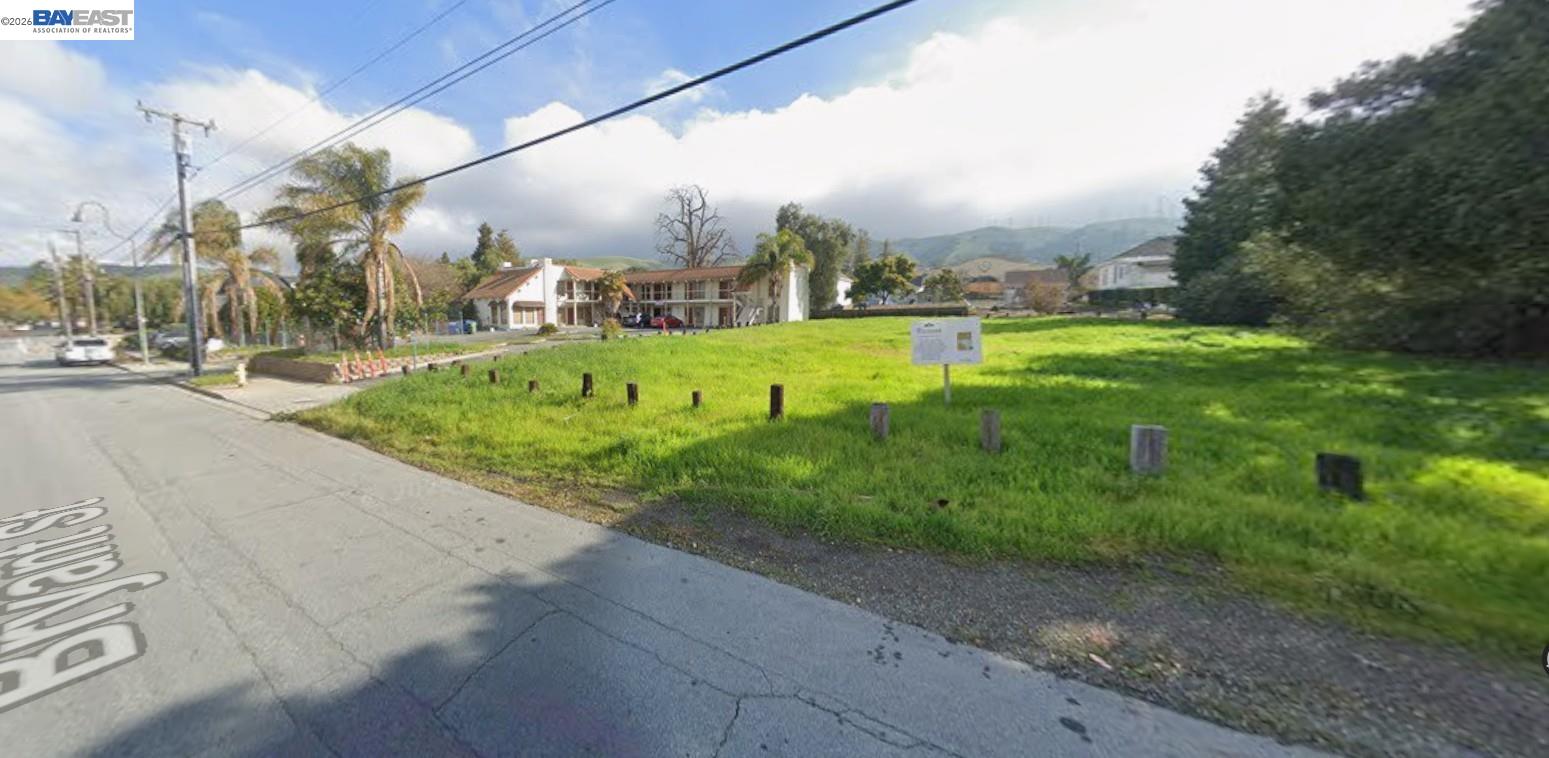 Detail Gallery Image 4 of 10 For 43342 Bryant St, Fremont,  CA 94539 - – Beds | – Baths