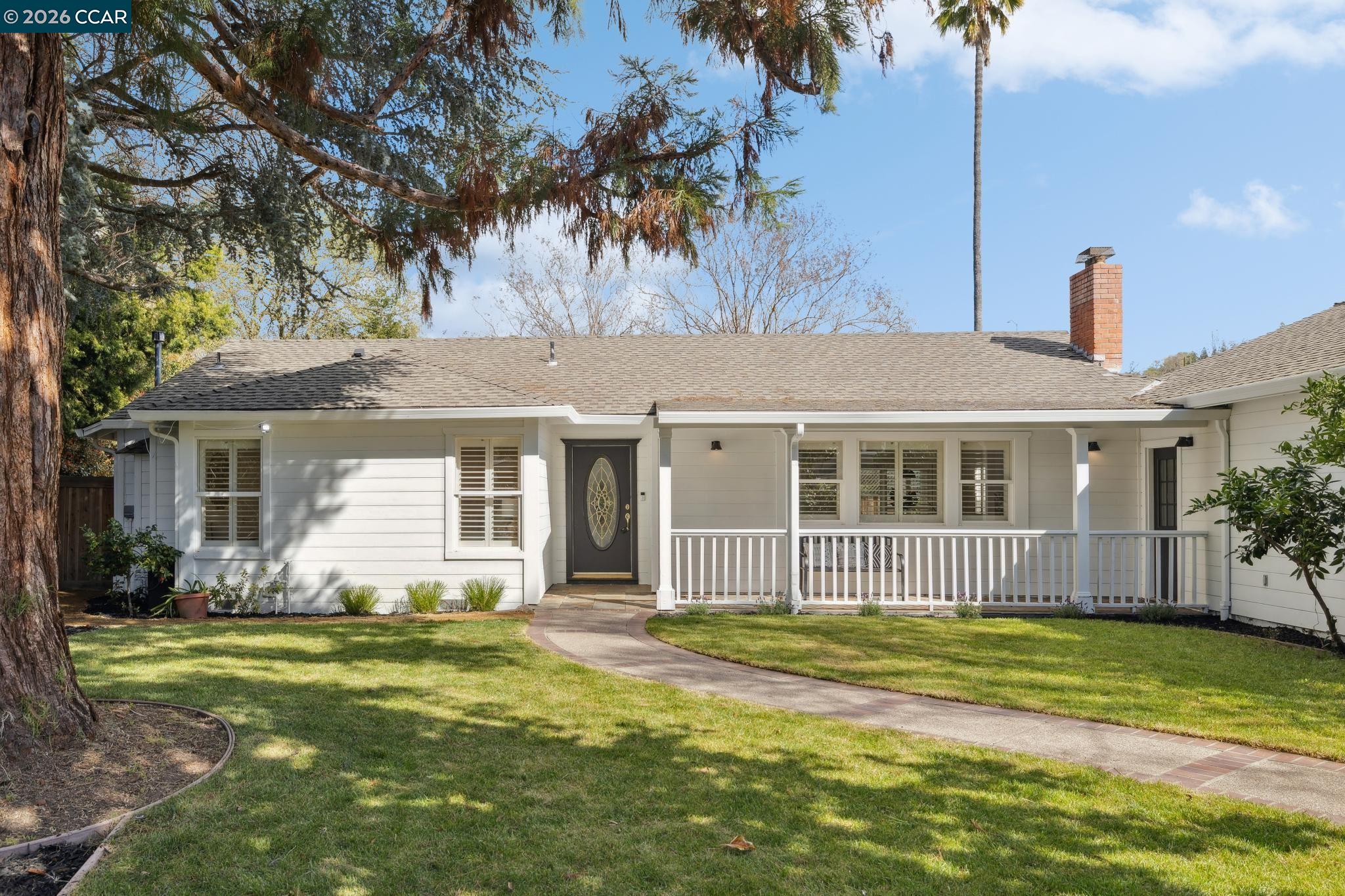 Detail Gallery Image 2 of 60 For 170 S Jackson Way, Alamo,  CA 94507 - 3 Beds | 3 Baths