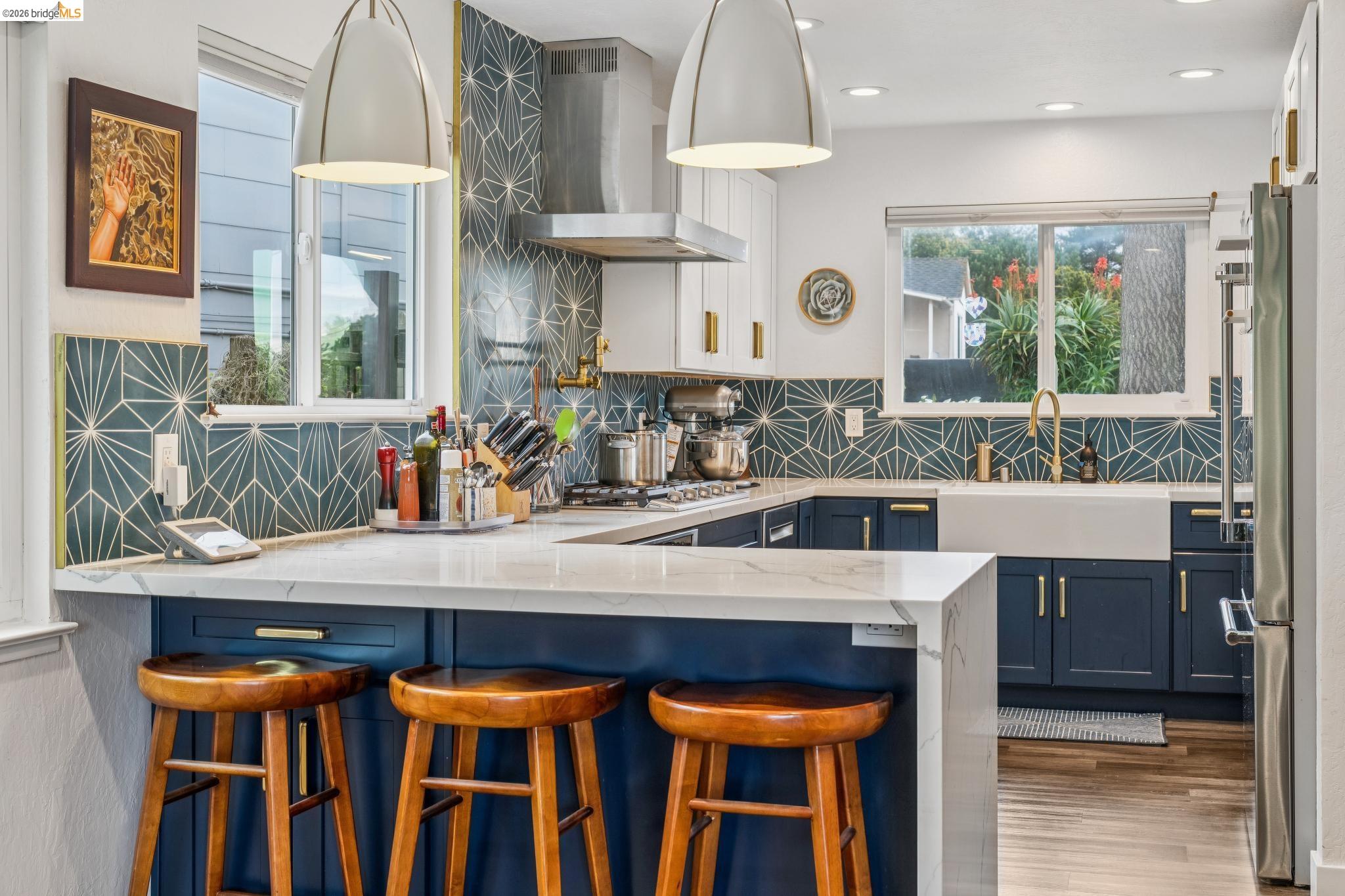 Detail Gallery Image 18 of 56 For 5845 Bernhard Ave, Richmond,  CA 94805 - 3 Beds | 1/1 Baths