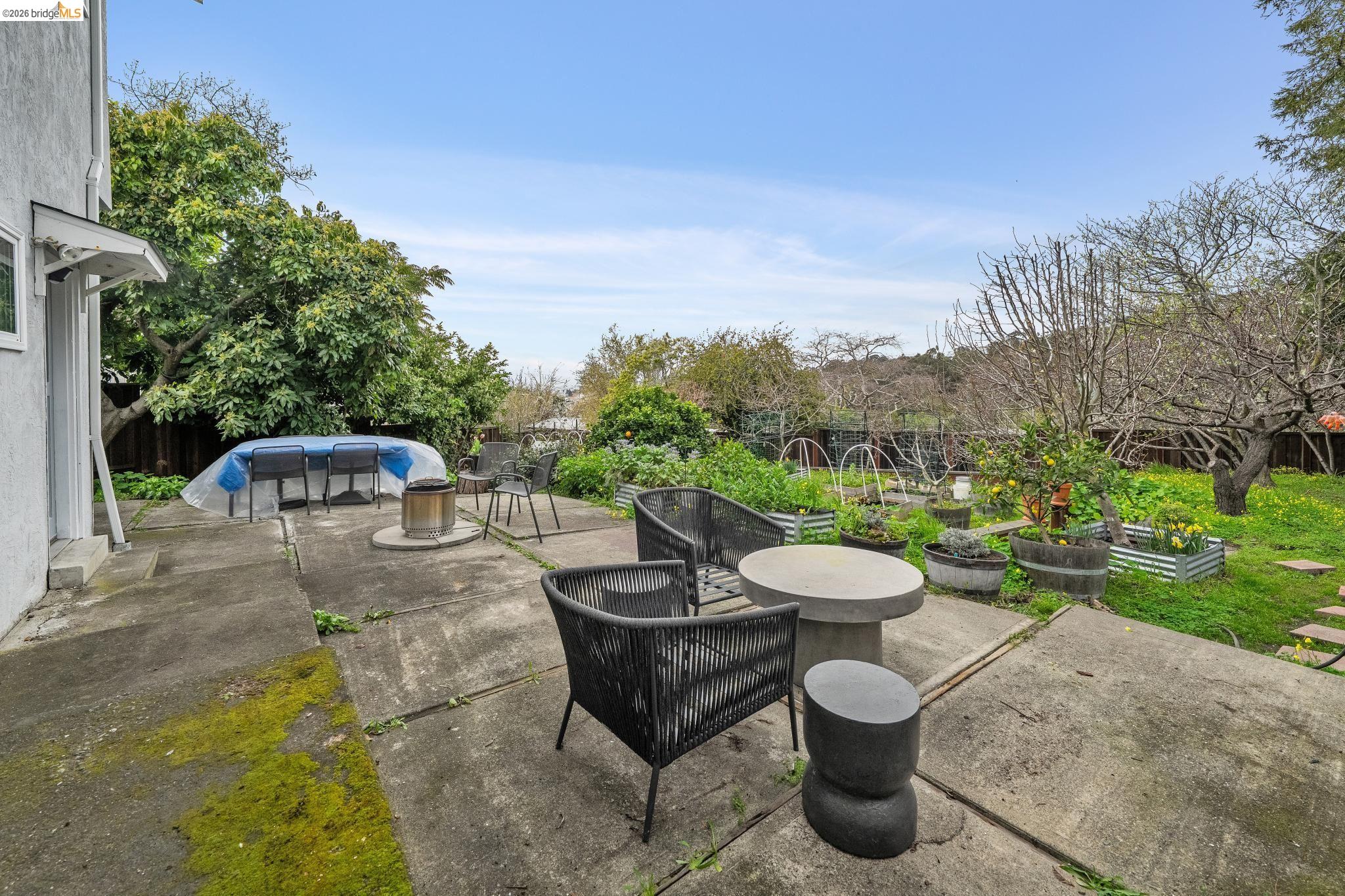 Detail Gallery Image 42 of 56 For 5845 Bernhard Ave, Richmond,  CA 94805 - 3 Beds | 1/1 Baths