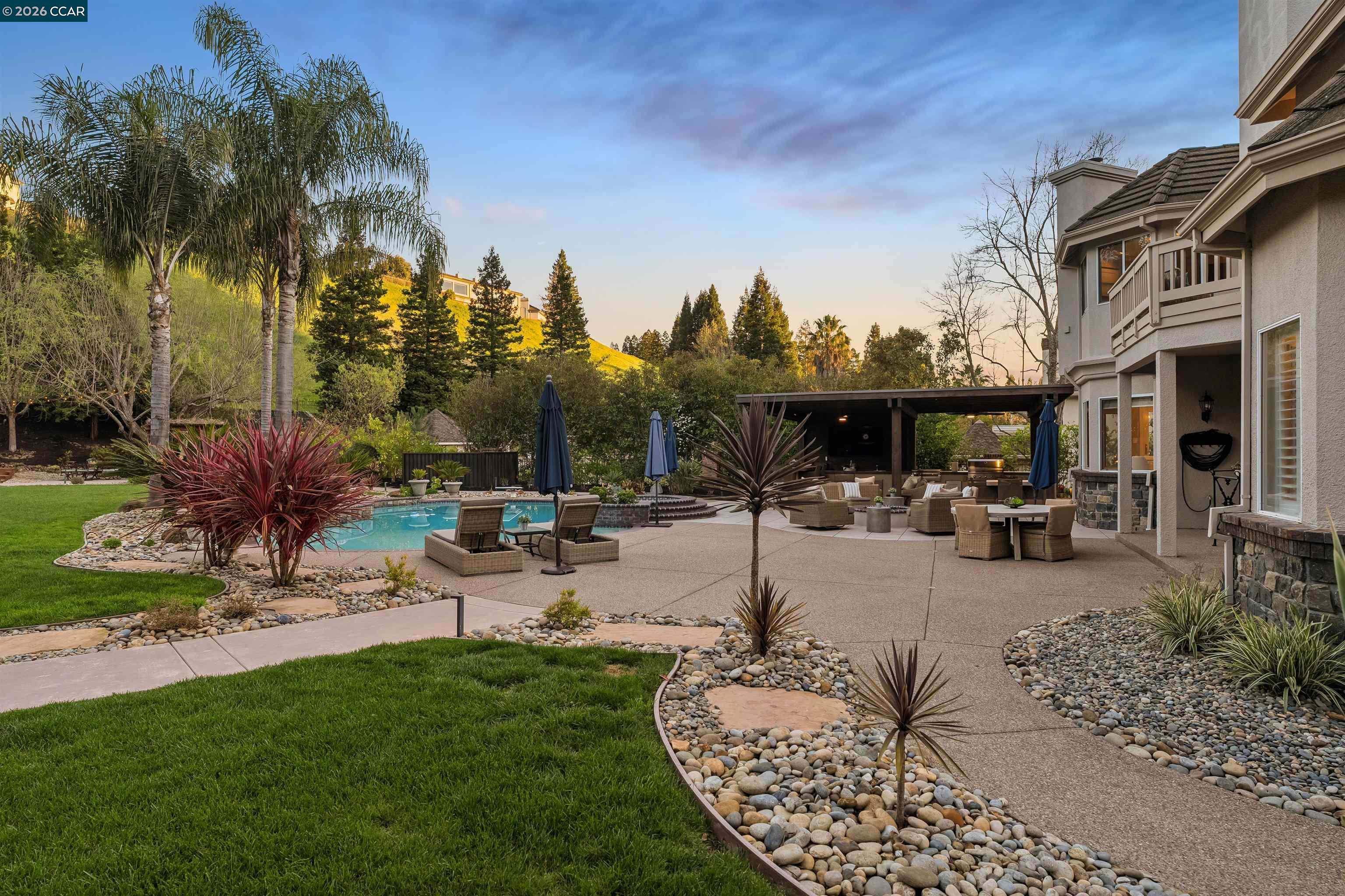 Detail Gallery Image 18 of 60 For 5411 Blackhawk Dr, Danville,  CA 94506 - 4 Beds | 4/1 Baths