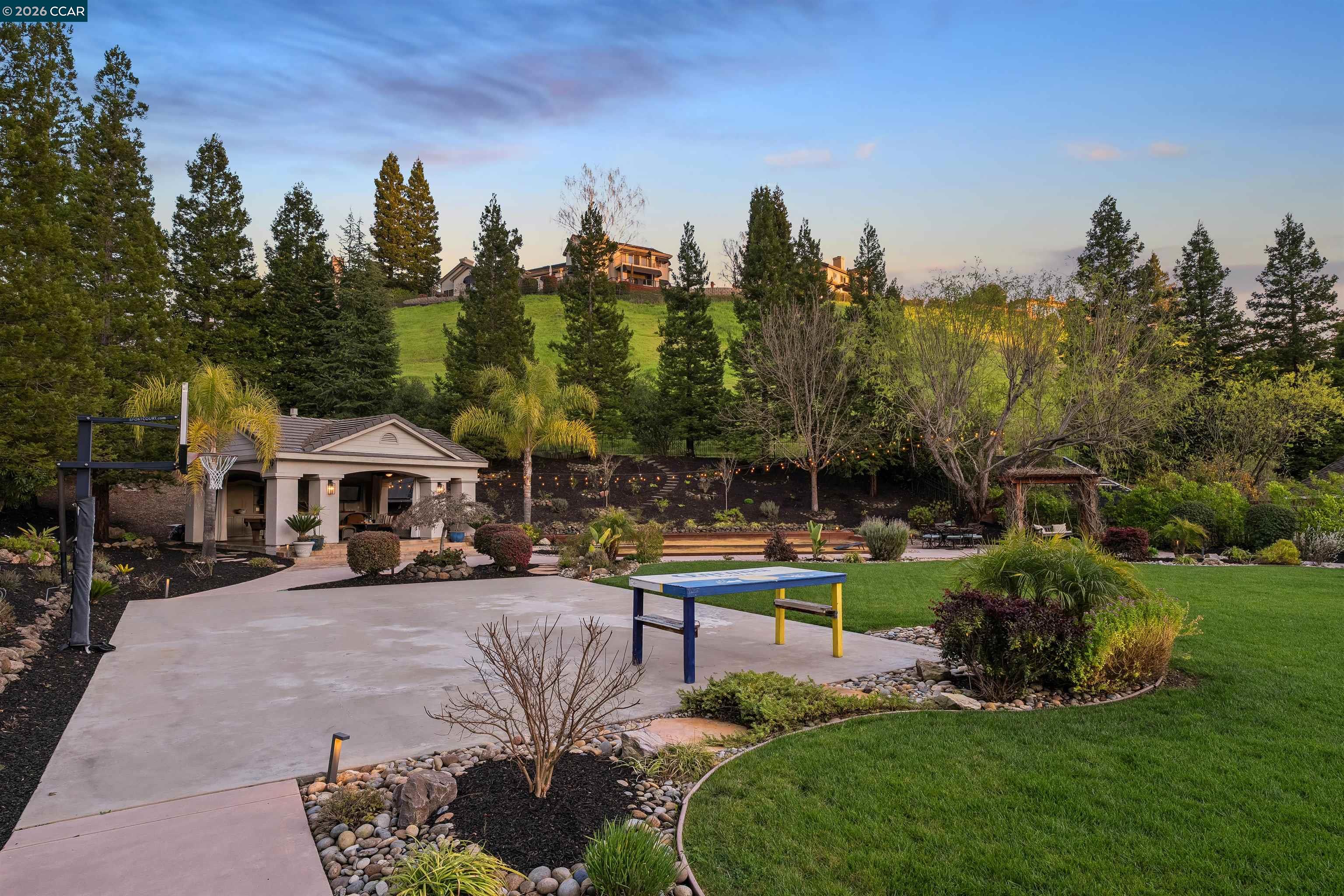 Detail Gallery Image 19 of 60 For 5411 Blackhawk Dr, Danville,  CA 94506 - 4 Beds | 4/1 Baths