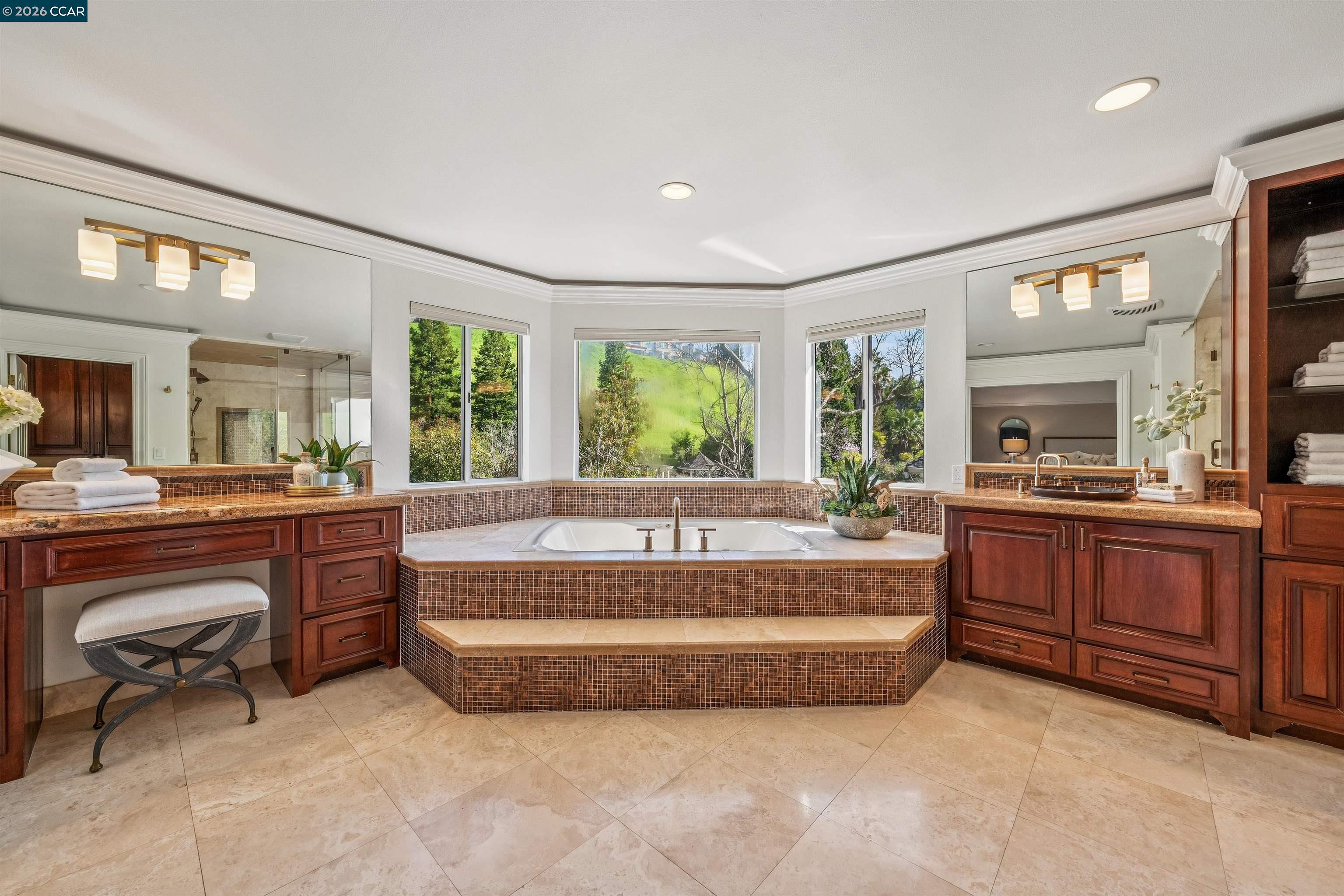 Detail Gallery Image 41 of 60 For 5411 Blackhawk Dr, Danville,  CA 94506 - 4 Beds | 4/1 Baths