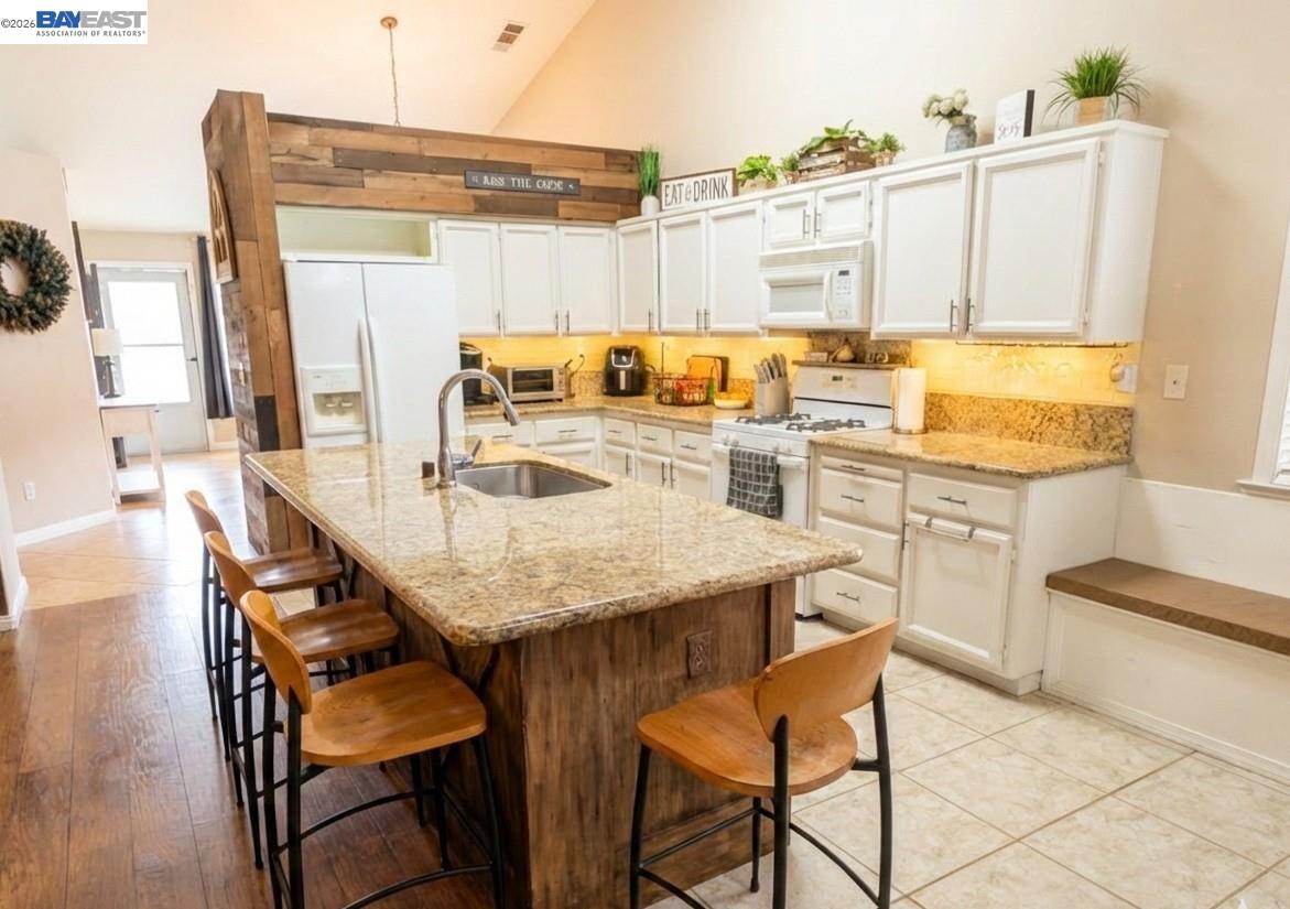 Detail Gallery Image 5 of 21 For 1104 Jordan Lane, Oakley,  CA 94561 - 4 Beds | 2 Baths