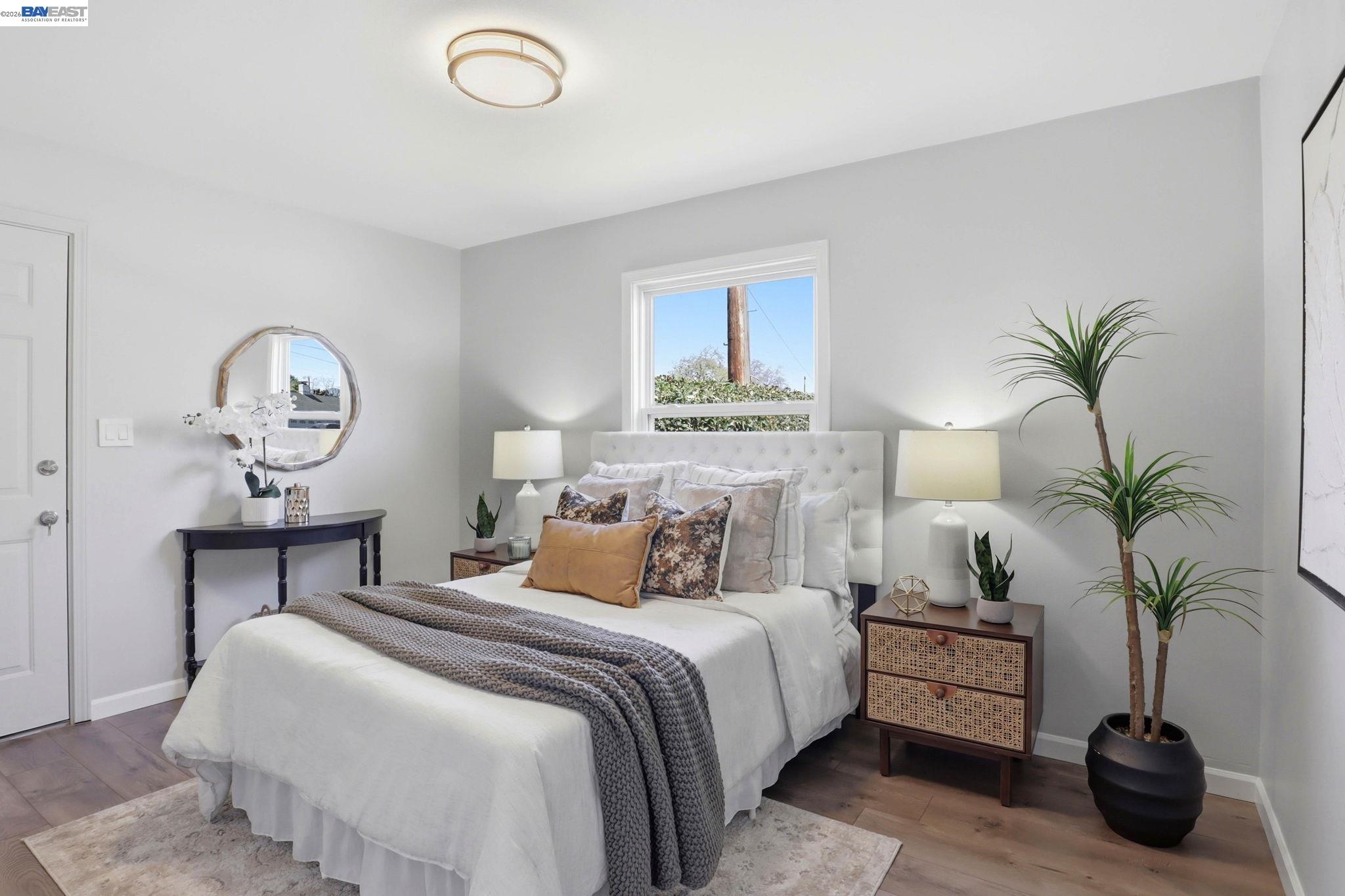 Detail Gallery Image 10 of 24 For 16129 via Pinale, San Lorenzo,  CA 94580 - 3 Beds | 1 Baths