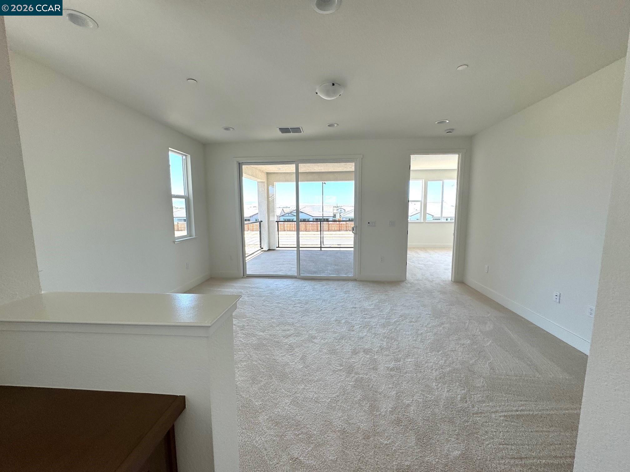 Detail Gallery Image 17 of 19 For 17585 Bushwick Lane, Lathrop,  CA 95330 - 5 Beds | 3 Baths