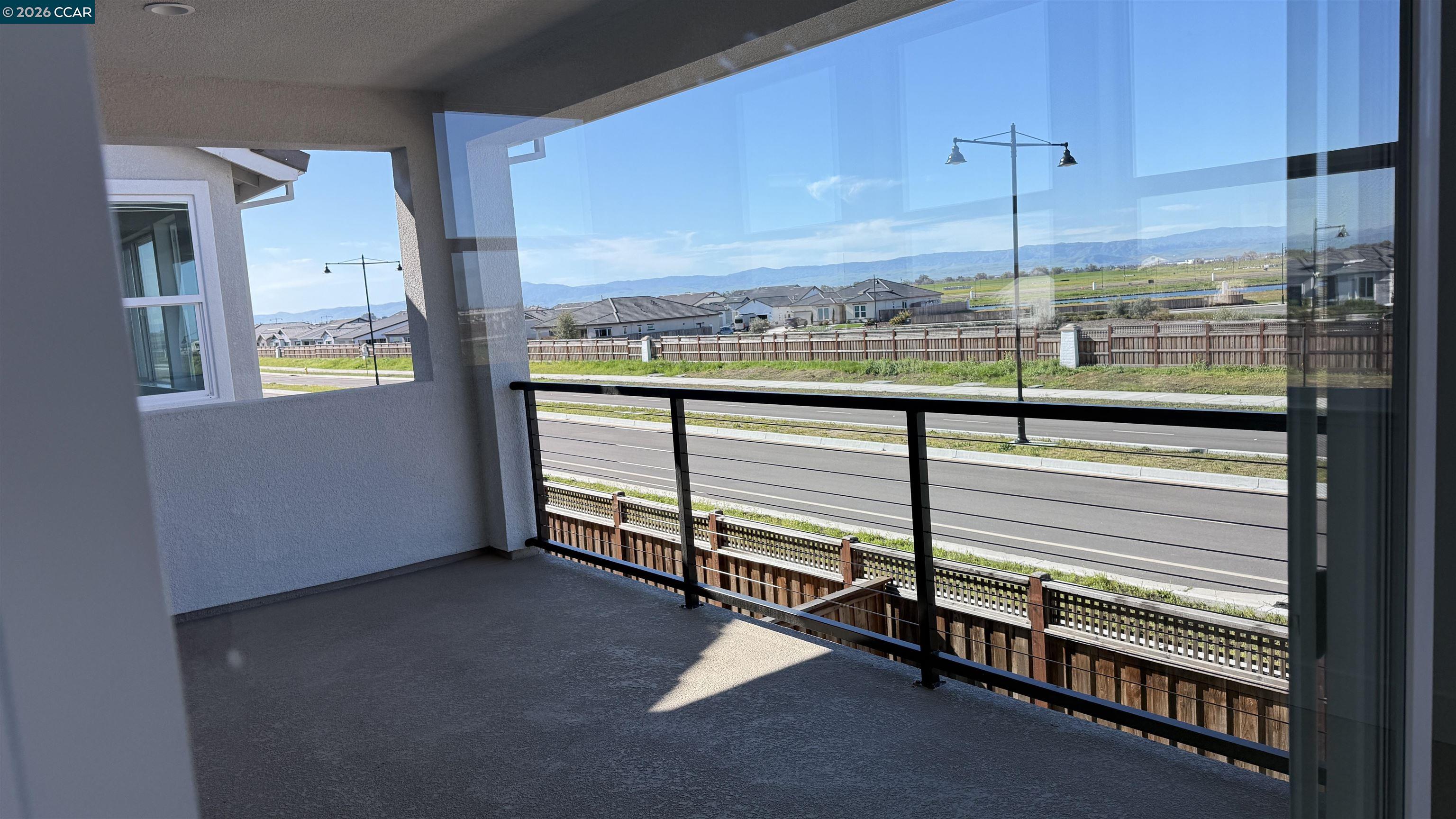 Detail Gallery Image 7 of 7 For 17549 Bushwick Lane, Lathrop,  CA 95330 - 5 Beds | 3 Baths