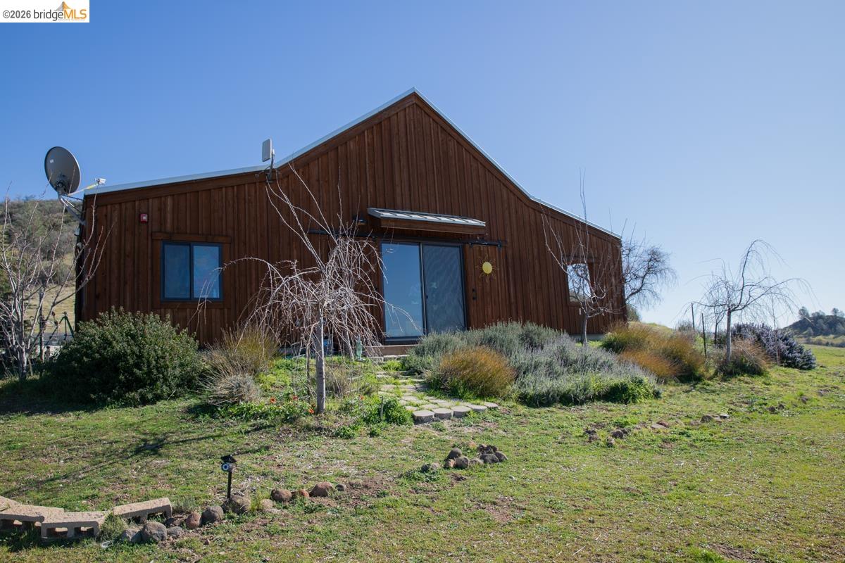 Detail Gallery Image 2 of 35 For 6899 Eagleview Dr., Mountain Ranch,  CA 95246 - 1 Beds | 1 Baths