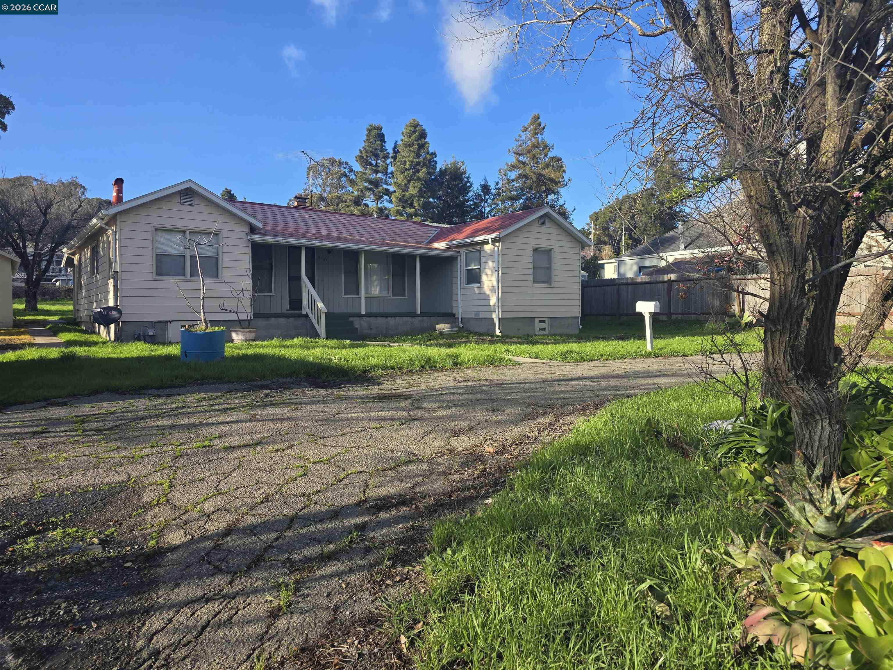 Front Image Thumbnail for CC41125734