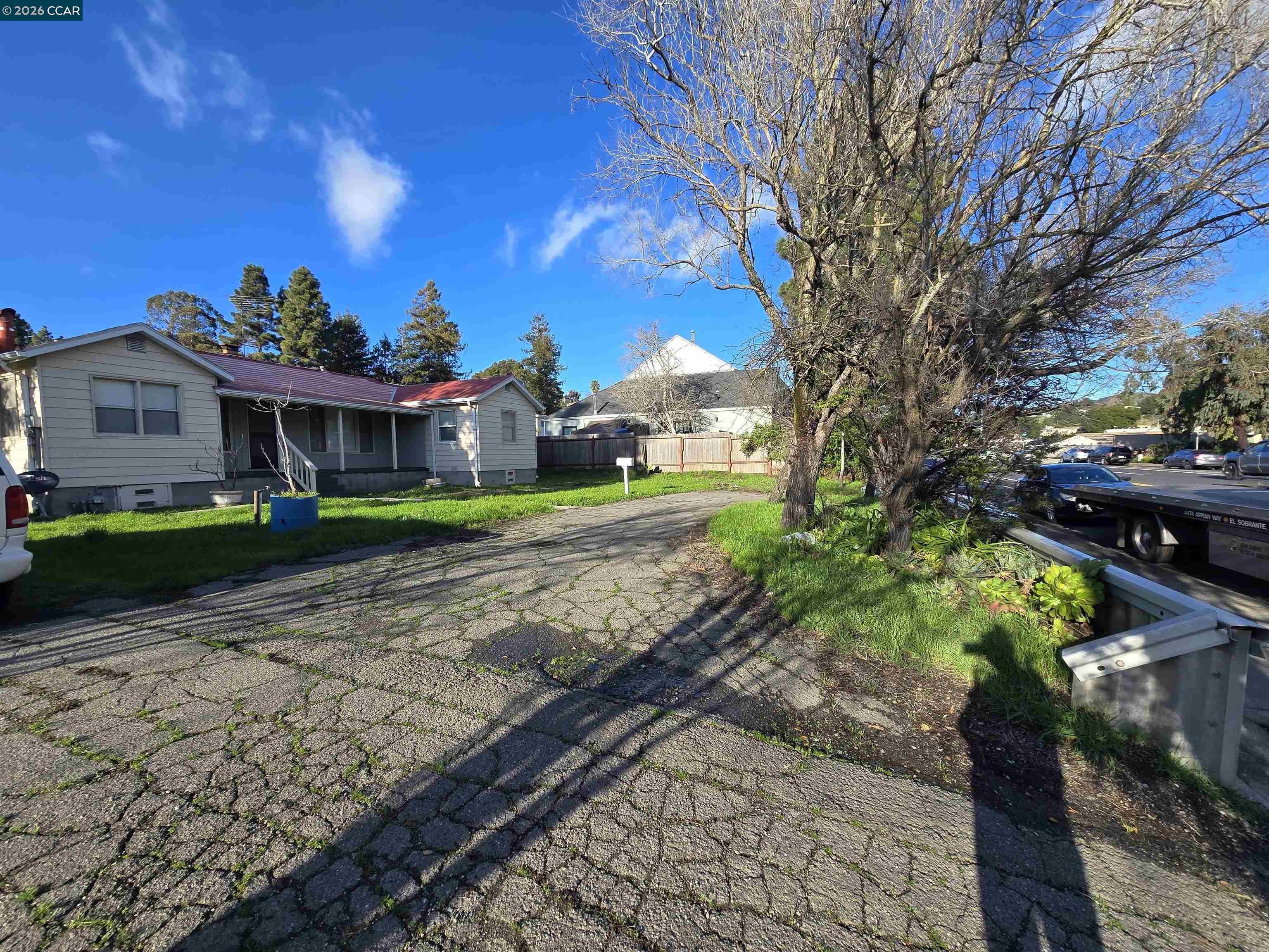 Detail Gallery Image 12 of 12 For 4455 Appian Way, El Sobrante,  CA 94803 - 3 Beds | 1/1 Baths