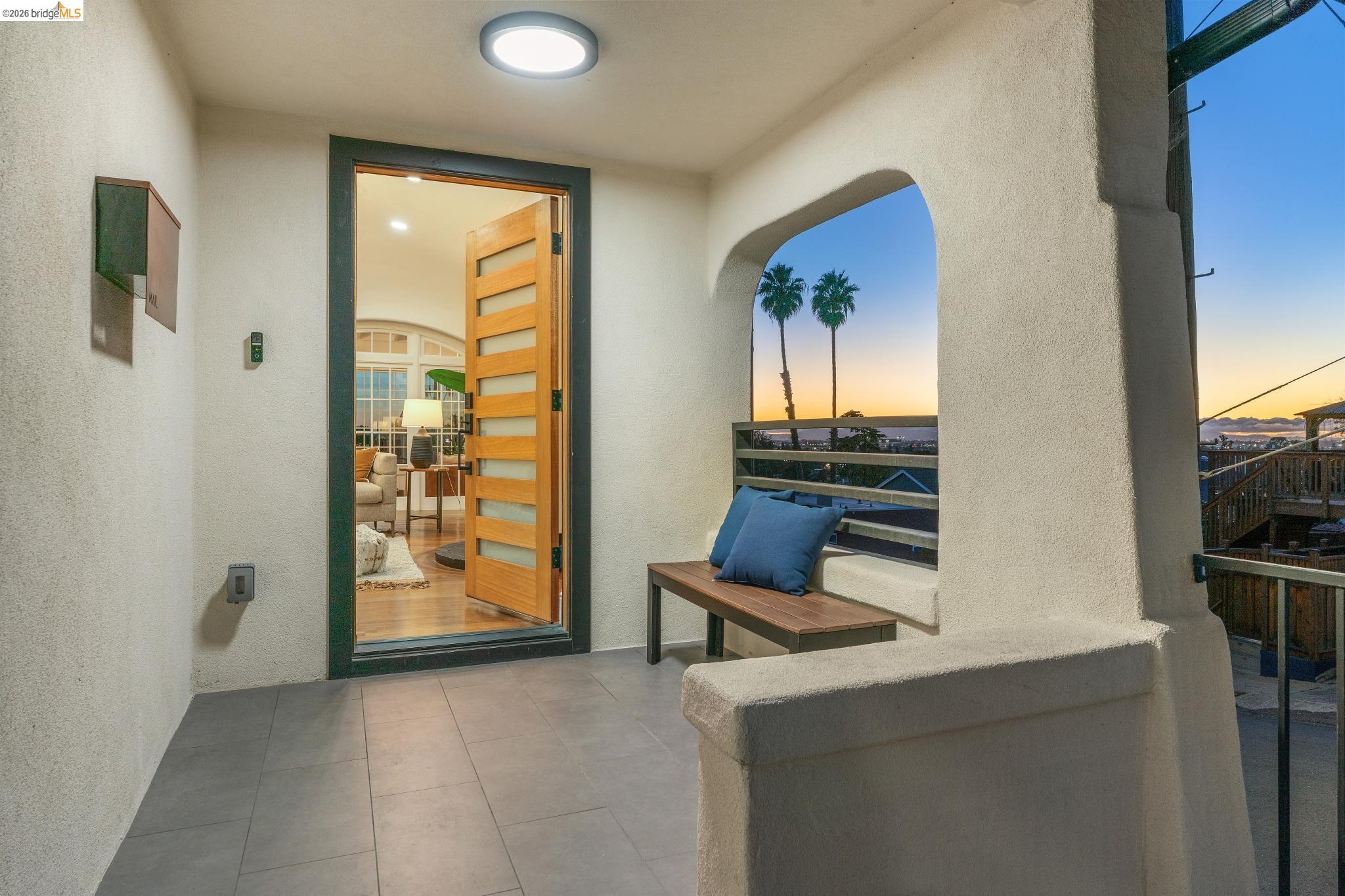 Detail Gallery Image 3 of 59 For 8301 Ney Ave, Oakland,  CA 94605 - 4 Beds | 3 Baths