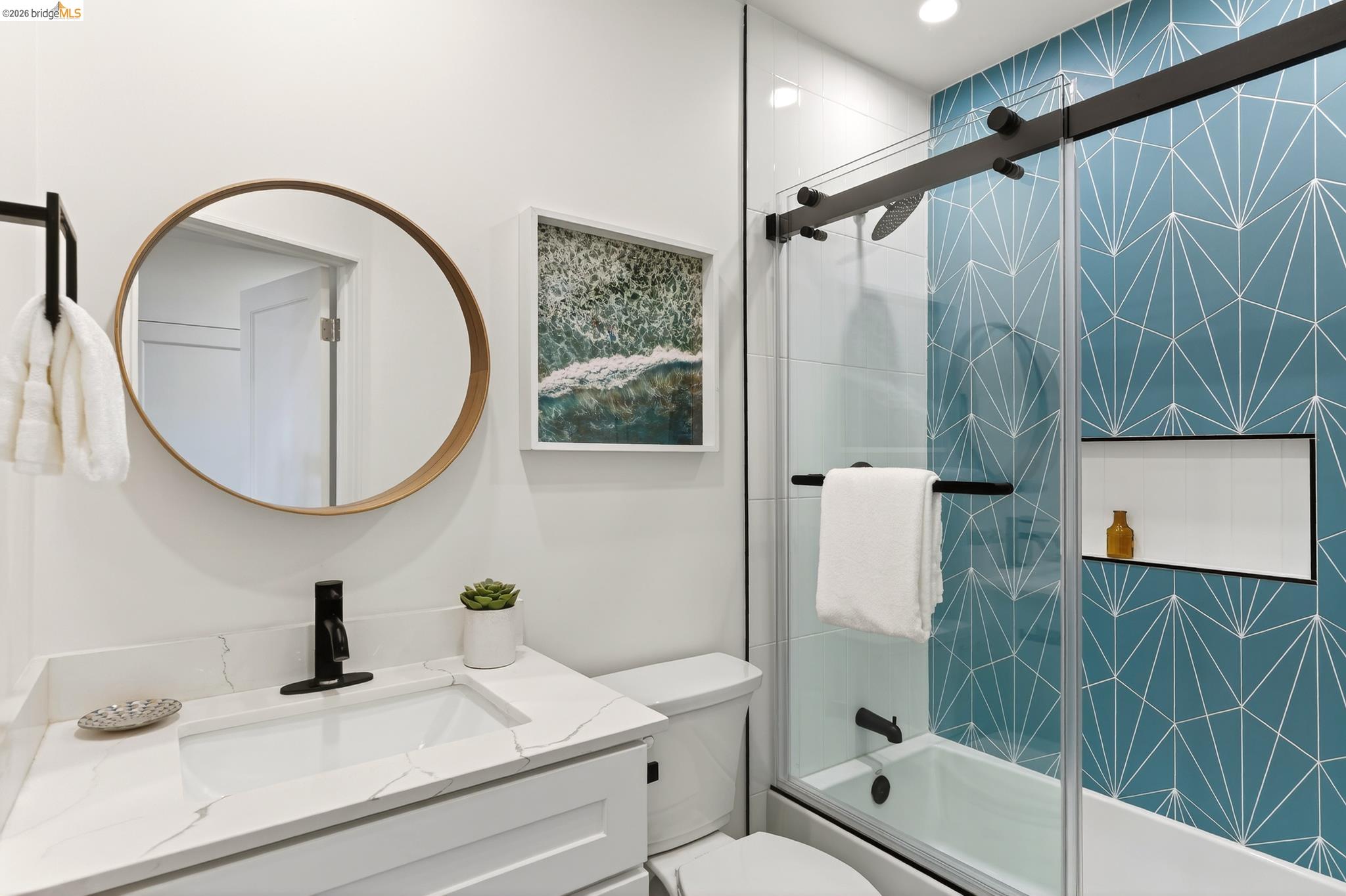 Detail Gallery Image 44 of 59 For 8301 Ney Ave, Oakland,  CA 94605 - 4 Beds | 3 Baths