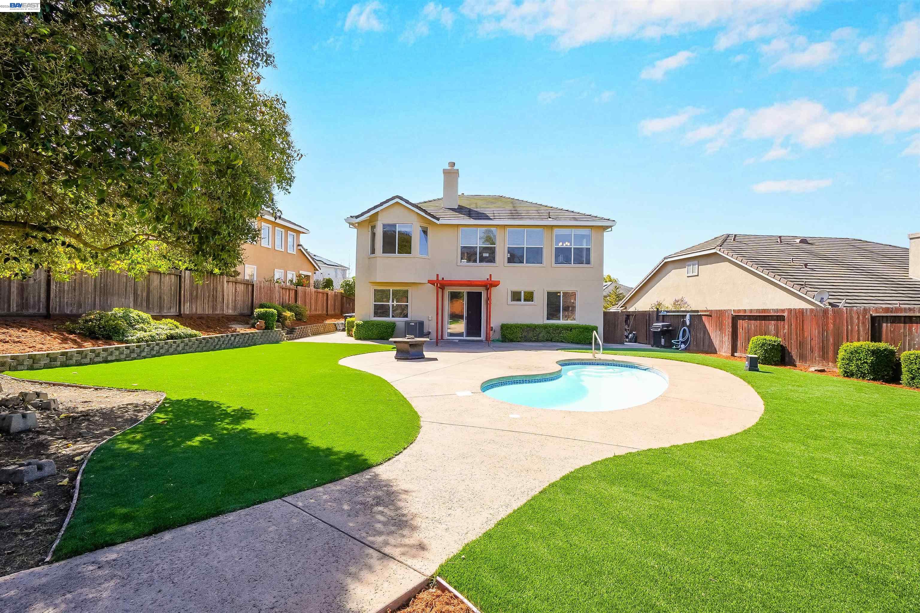 Detail Gallery Image 40 of 53 For 5810 Gold Creek Dr, Castro Valley,  CA 94552 - 4 Beds | 3/1 Baths