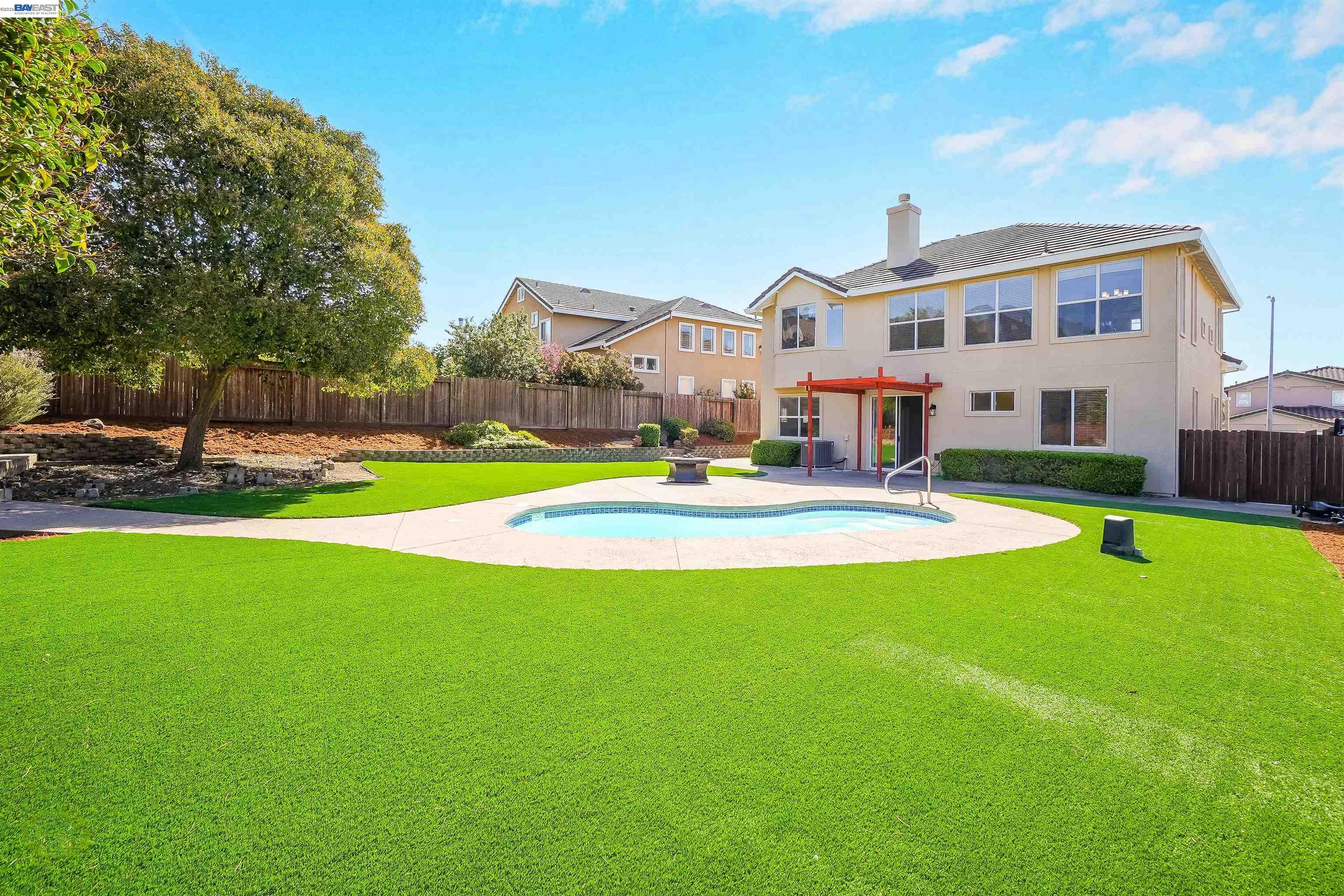 Detail Gallery Image 47 of 53 For 5810 Gold Creek Dr, Castro Valley,  CA 94552 - 4 Beds | 3/1 Baths