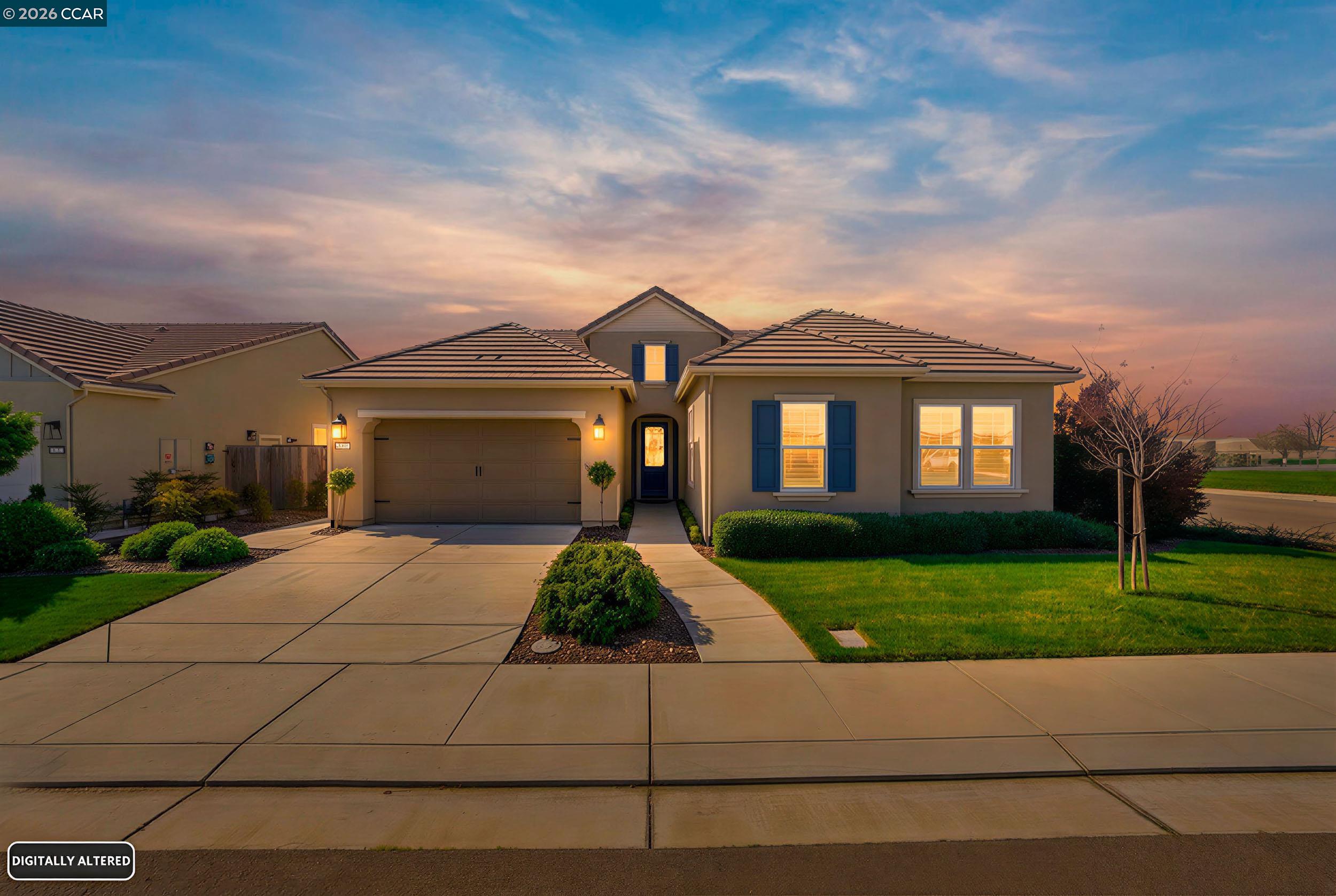 Detail Gallery Image 1 of 33 For 1501 Empire Dr, Lodi,  CA 95242 - 4 Beds | 2 Baths