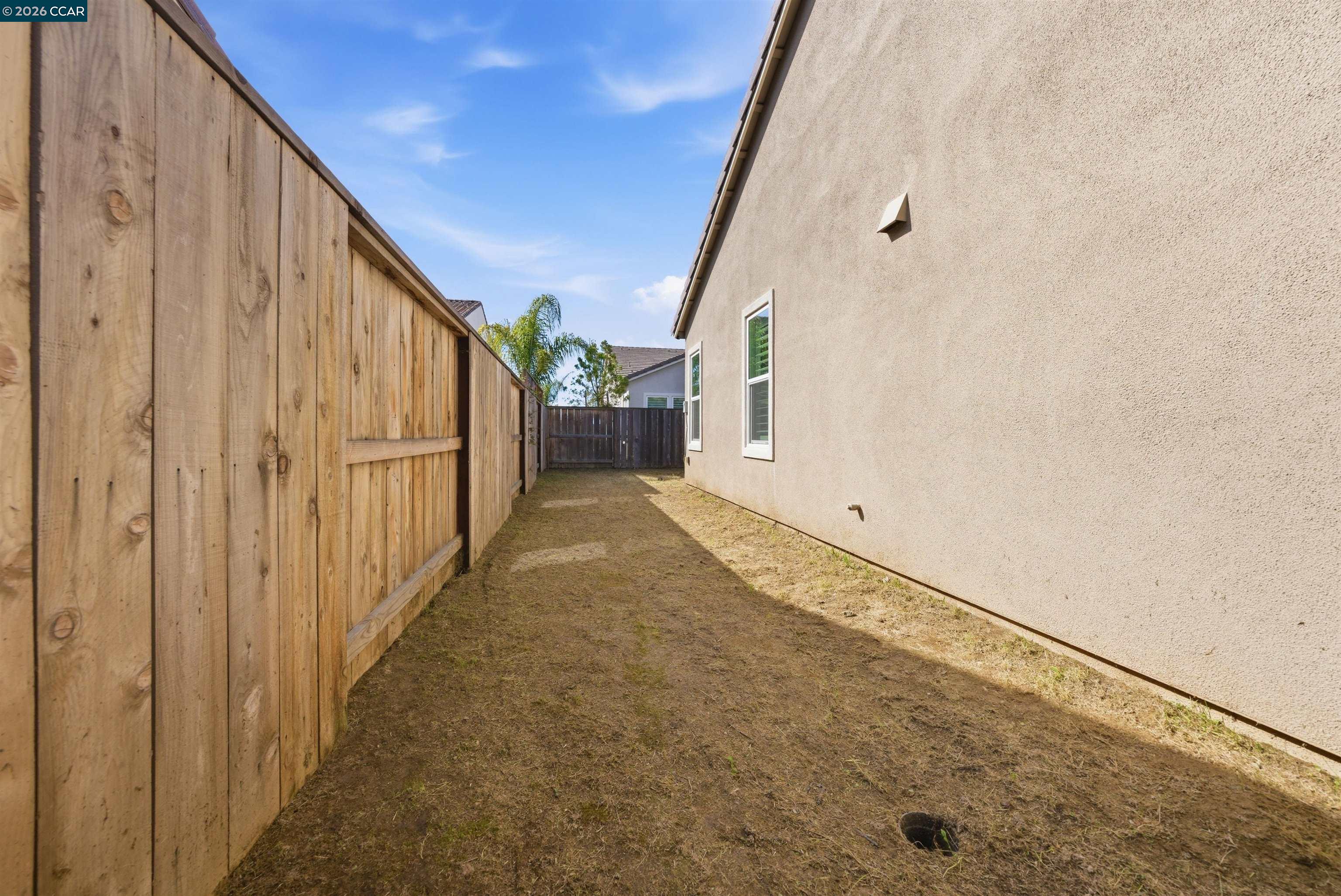 Detail Gallery Image 31 of 33 For 1501 Empire Dr, Lodi,  CA 95242 - 4 Beds | 2 Baths