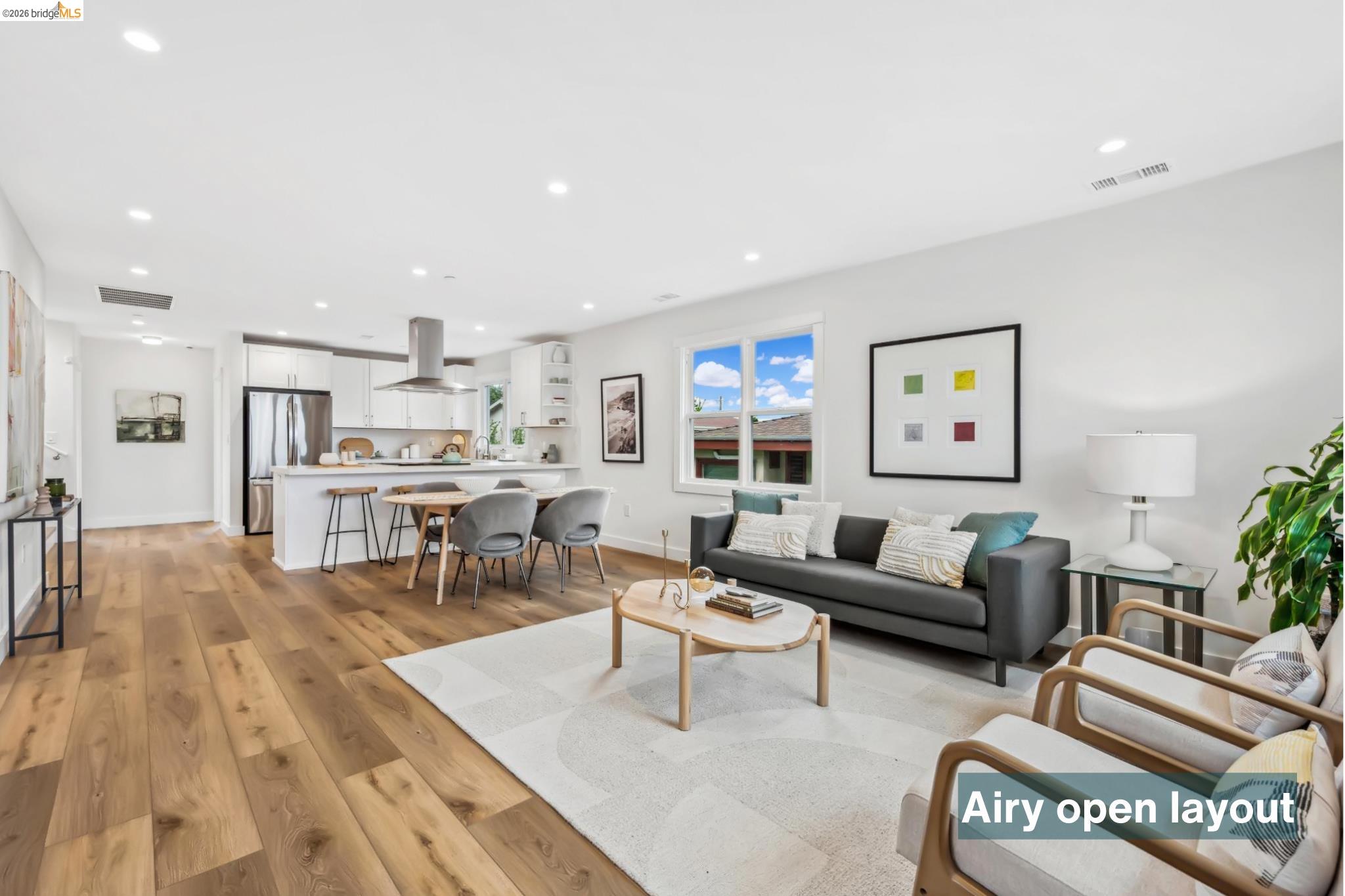 667 Alcatraz Ave, Oakland, CA, 94609