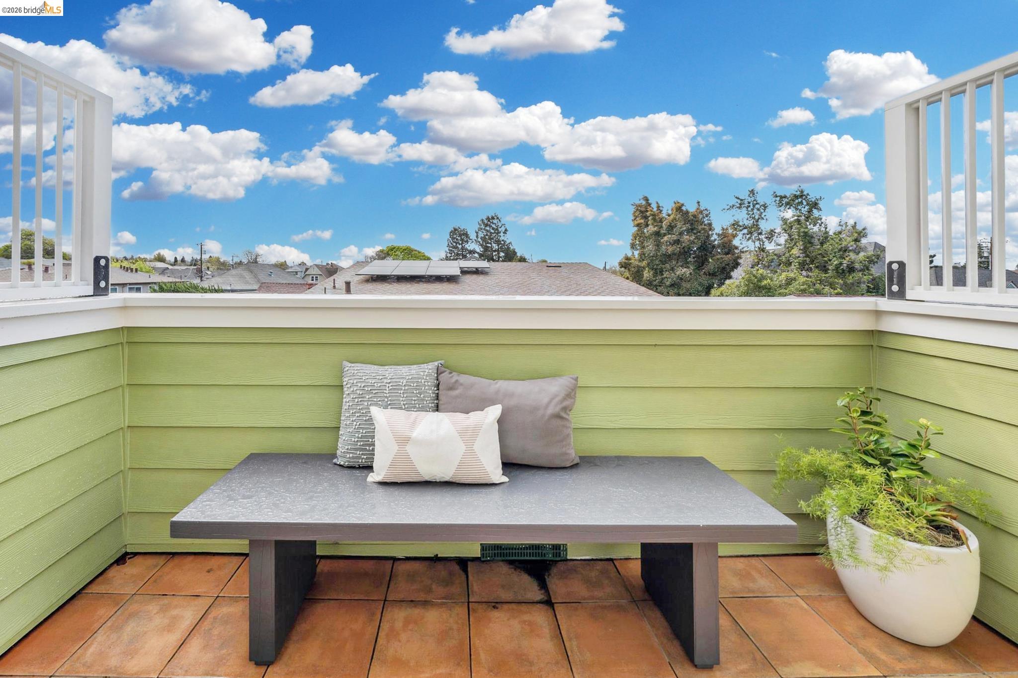 Detail Gallery Image 21 of 59 For 667 & 667a Alcatraz Ave, Oakland,  CA 94609 - – Beds | – Baths