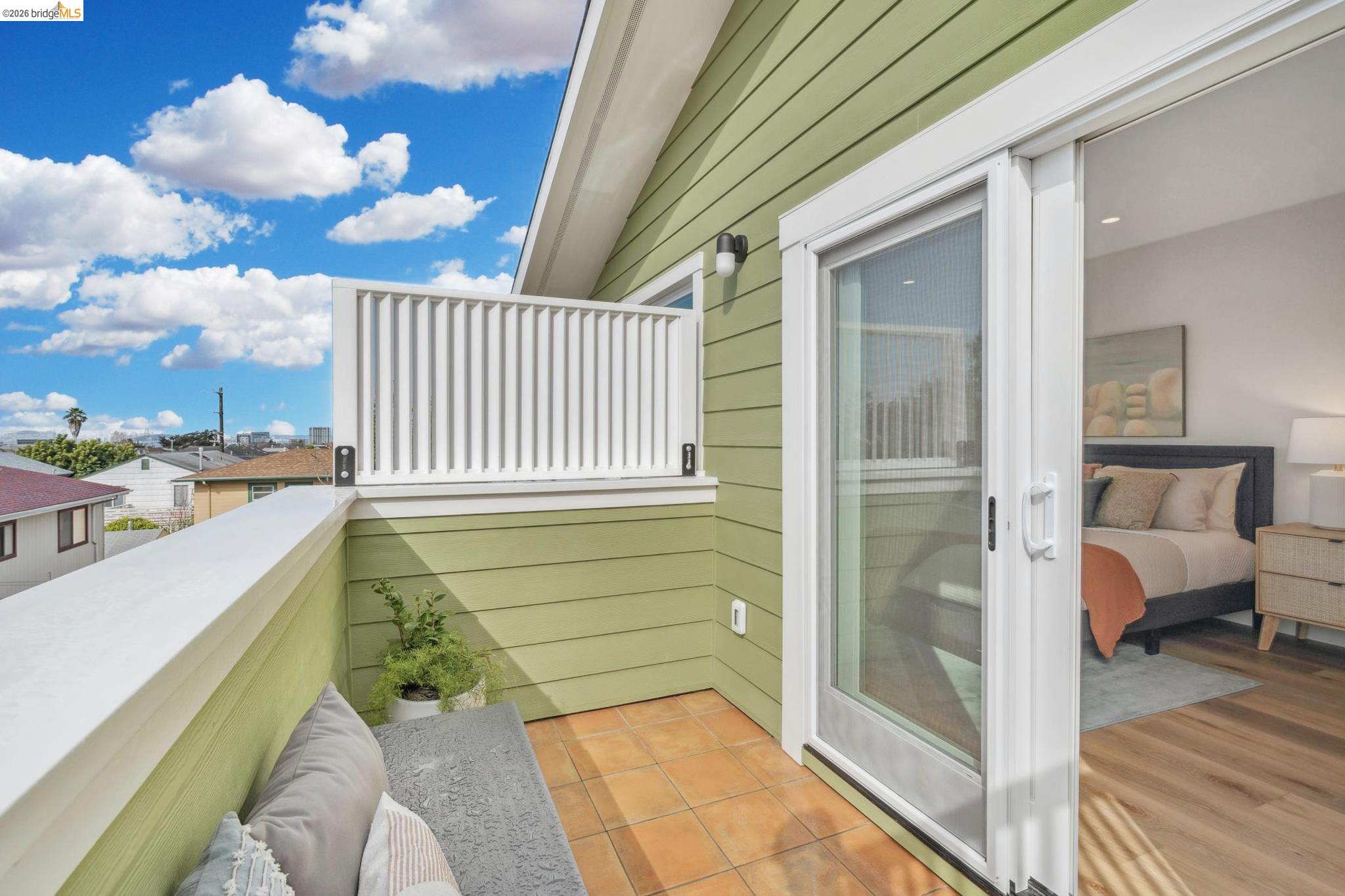 Detail Gallery Image 22 of 59 For 667 & 667a Alcatraz Ave, Oakland,  CA 94609 - – Beds | – Baths