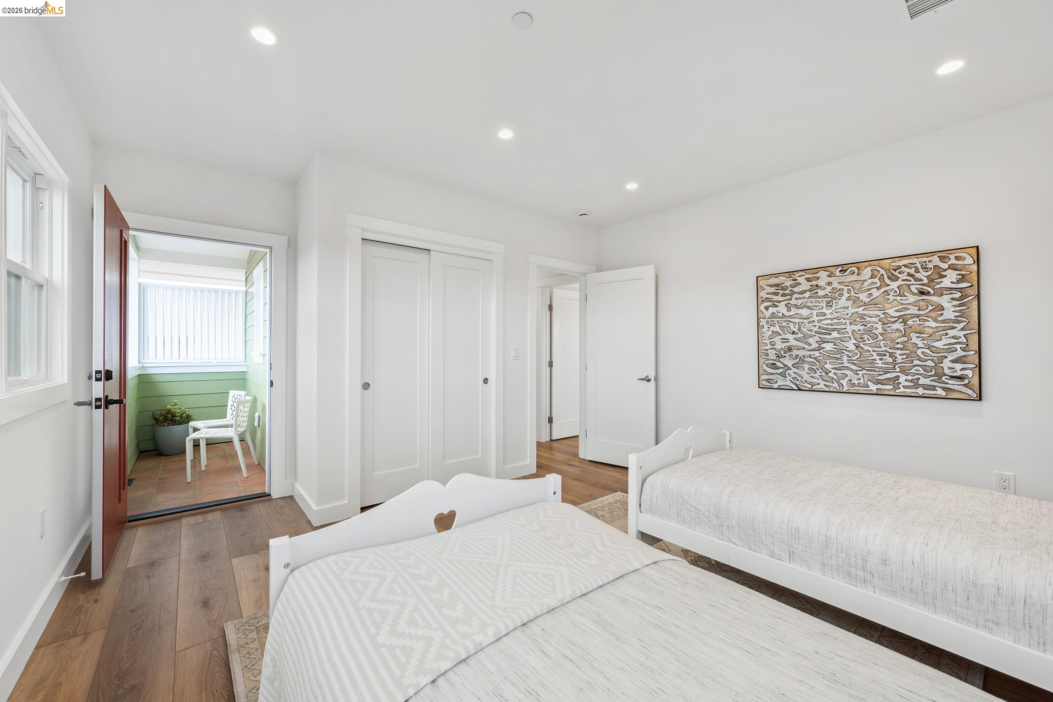 Detail Gallery Image 30 of 59 For 667 & 667a Alcatraz Ave, Oakland,  CA 94609 - – Beds | – Baths