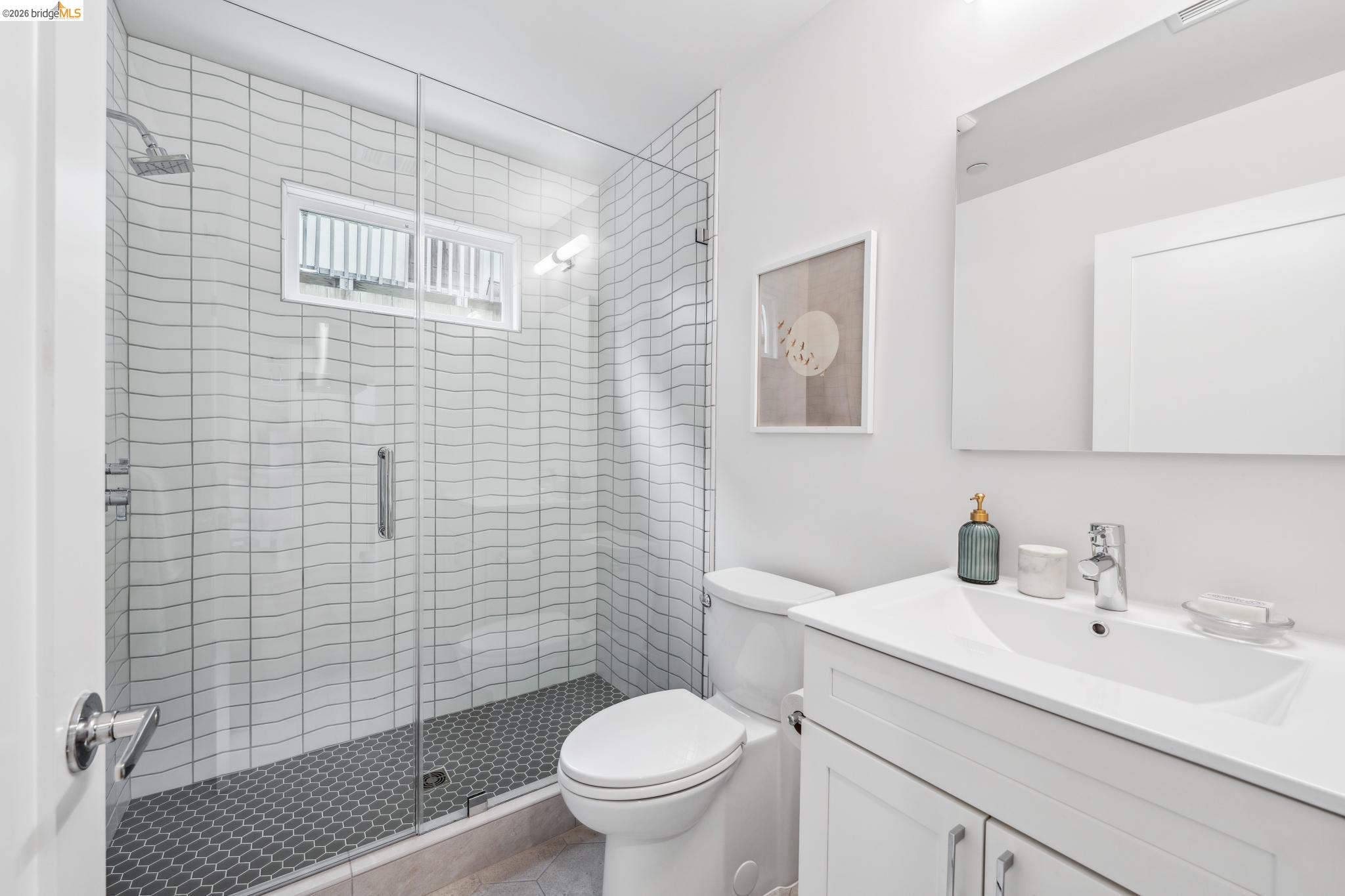 Detail Gallery Image 44 of 59 For 667 & 667a Alcatraz Ave, Oakland,  CA 94609 - – Beds | – Baths