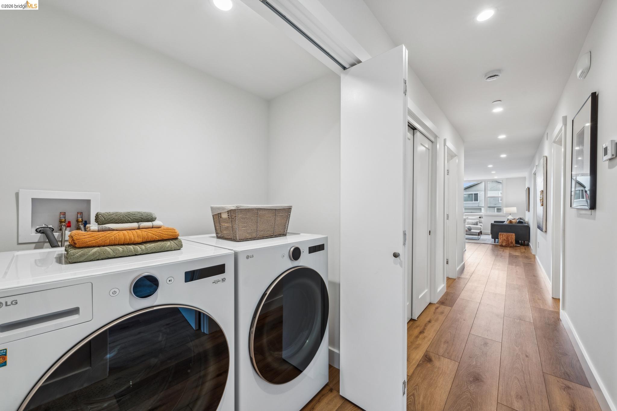 Detail Gallery Image 52 of 59 For 667 & 667a Alcatraz Ave, Oakland,  CA 94609 - – Beds | – Baths