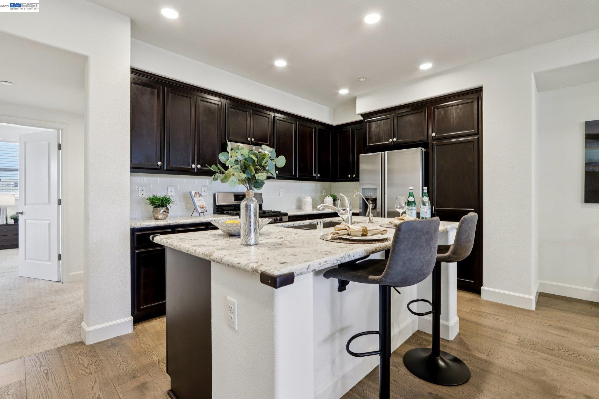 Detail Gallery Image 15 of 55 For 5604 Pandorea Ter, Newark,  CA 94560 - 3 Beds | 2 Baths