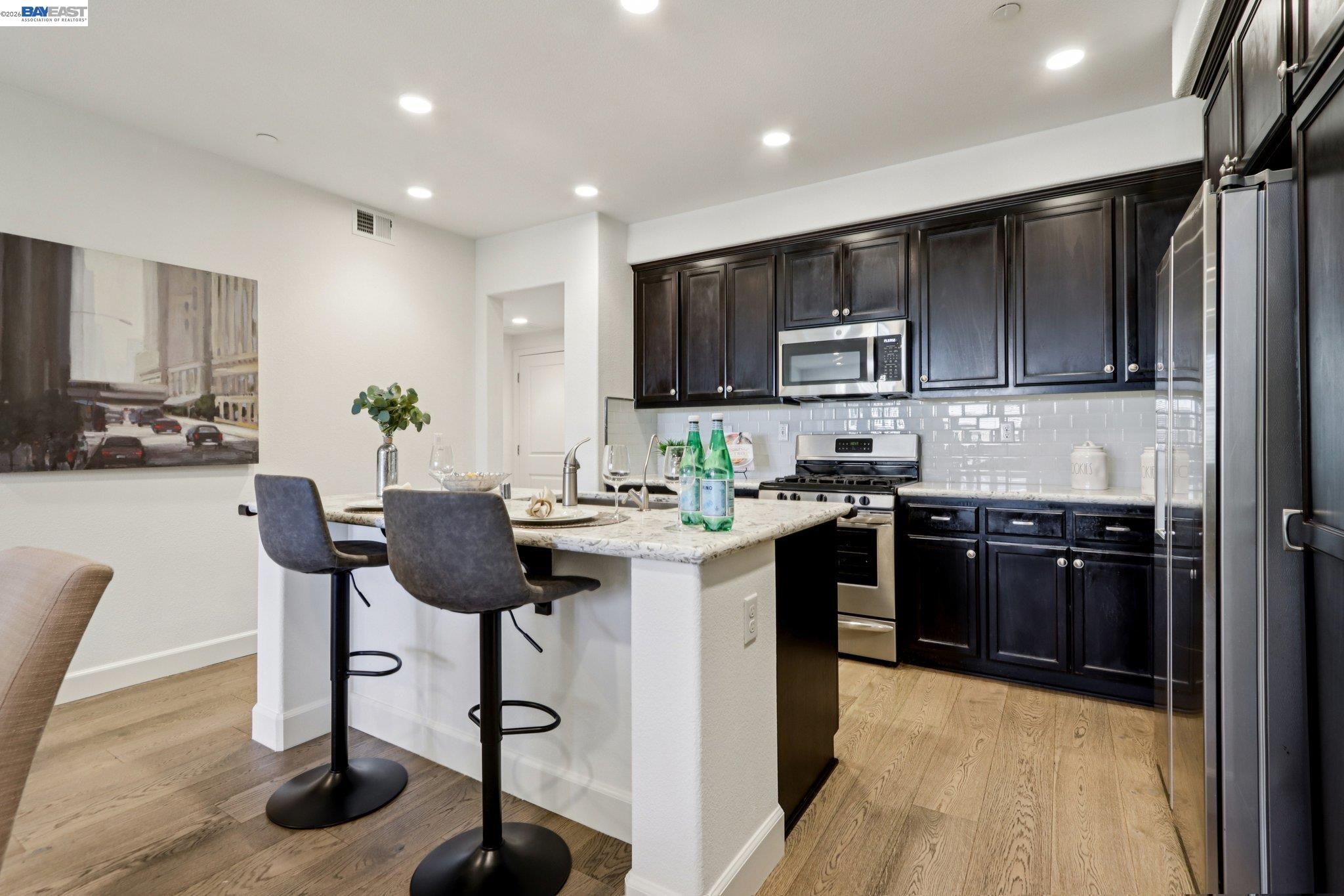 Detail Gallery Image 17 of 55 For 5604 Pandorea Ter, Newark,  CA 94560 - 3 Beds | 2 Baths