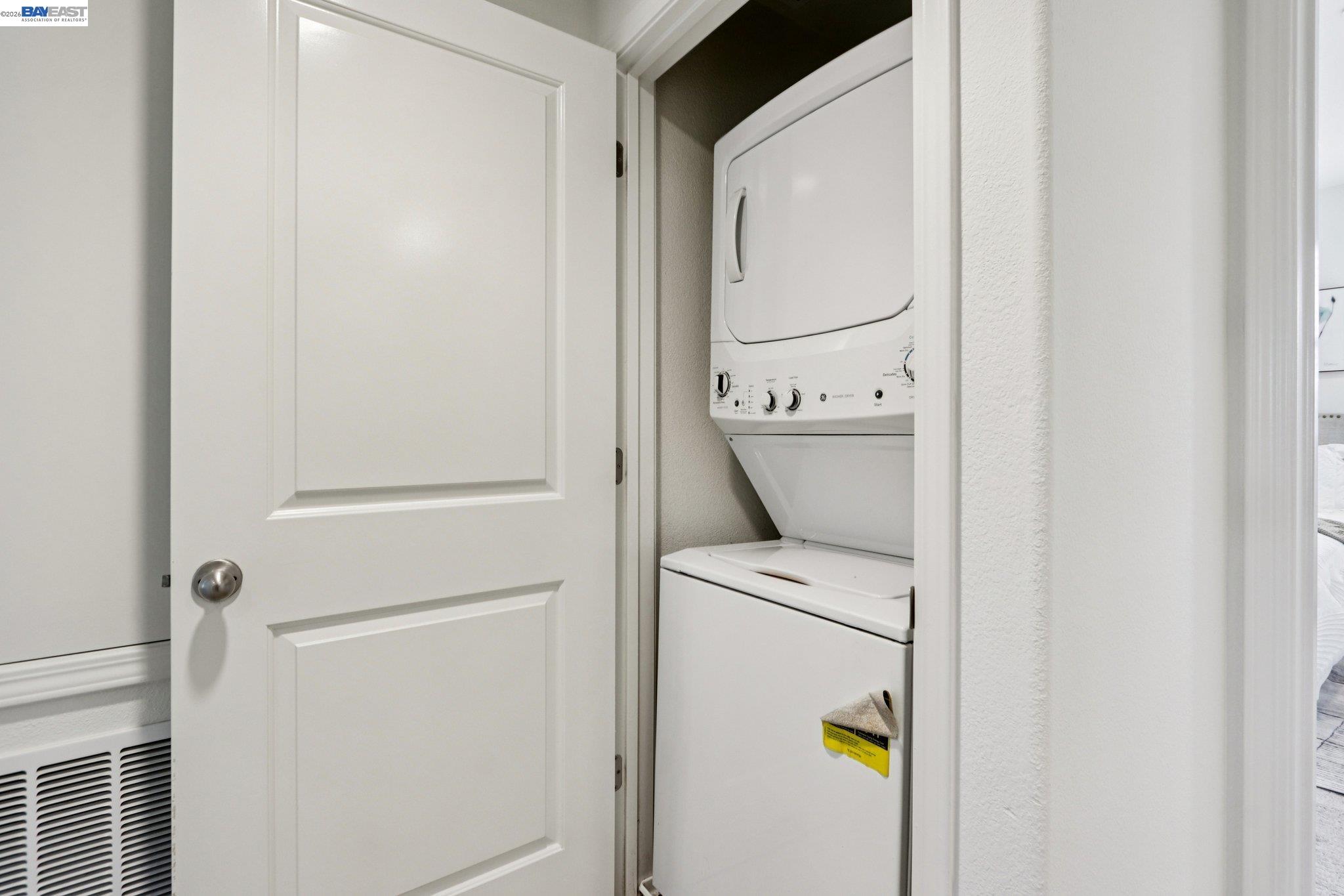 Detail Gallery Image 18 of 55 For 5604 Pandorea Ter, Newark,  CA 94560 - 3 Beds | 2 Baths