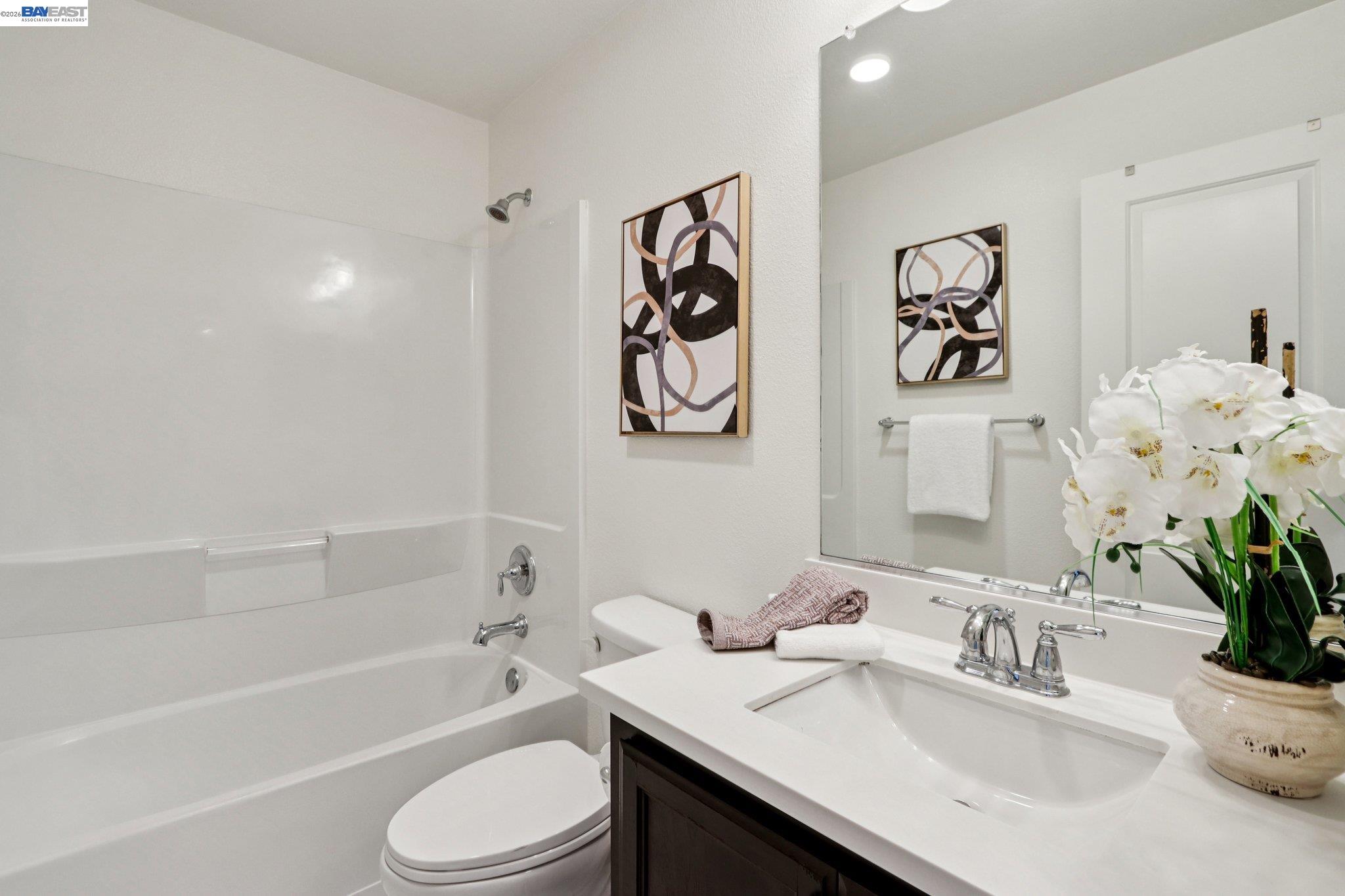 Detail Gallery Image 19 of 55 For 5604 Pandorea Ter, Newark,  CA 94560 - 3 Beds | 2 Baths