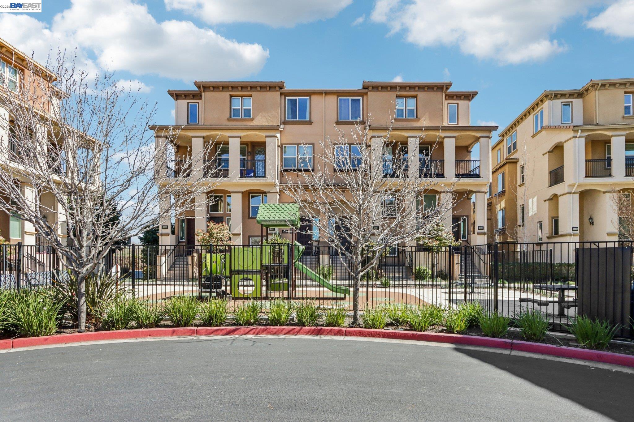 Detail Gallery Image 33 of 55 For 5604 Pandorea Ter, Newark,  CA 94560 - 3 Beds | 2 Baths