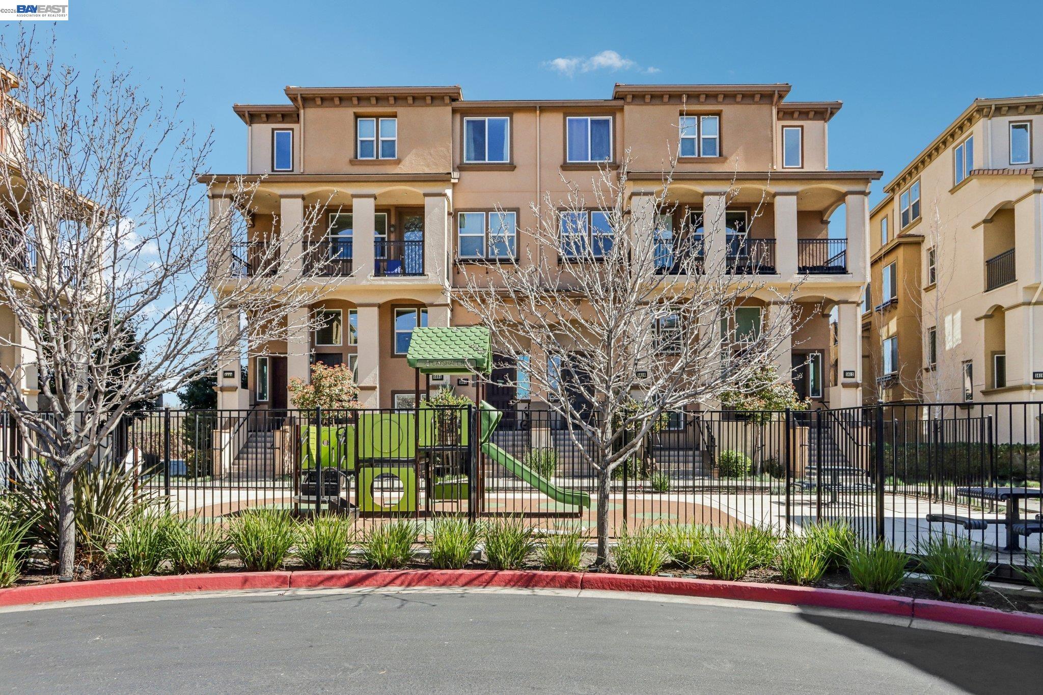 Detail Gallery Image 35 of 55 For 5604 Pandorea Ter, Newark,  CA 94560 - 3 Beds | 2 Baths