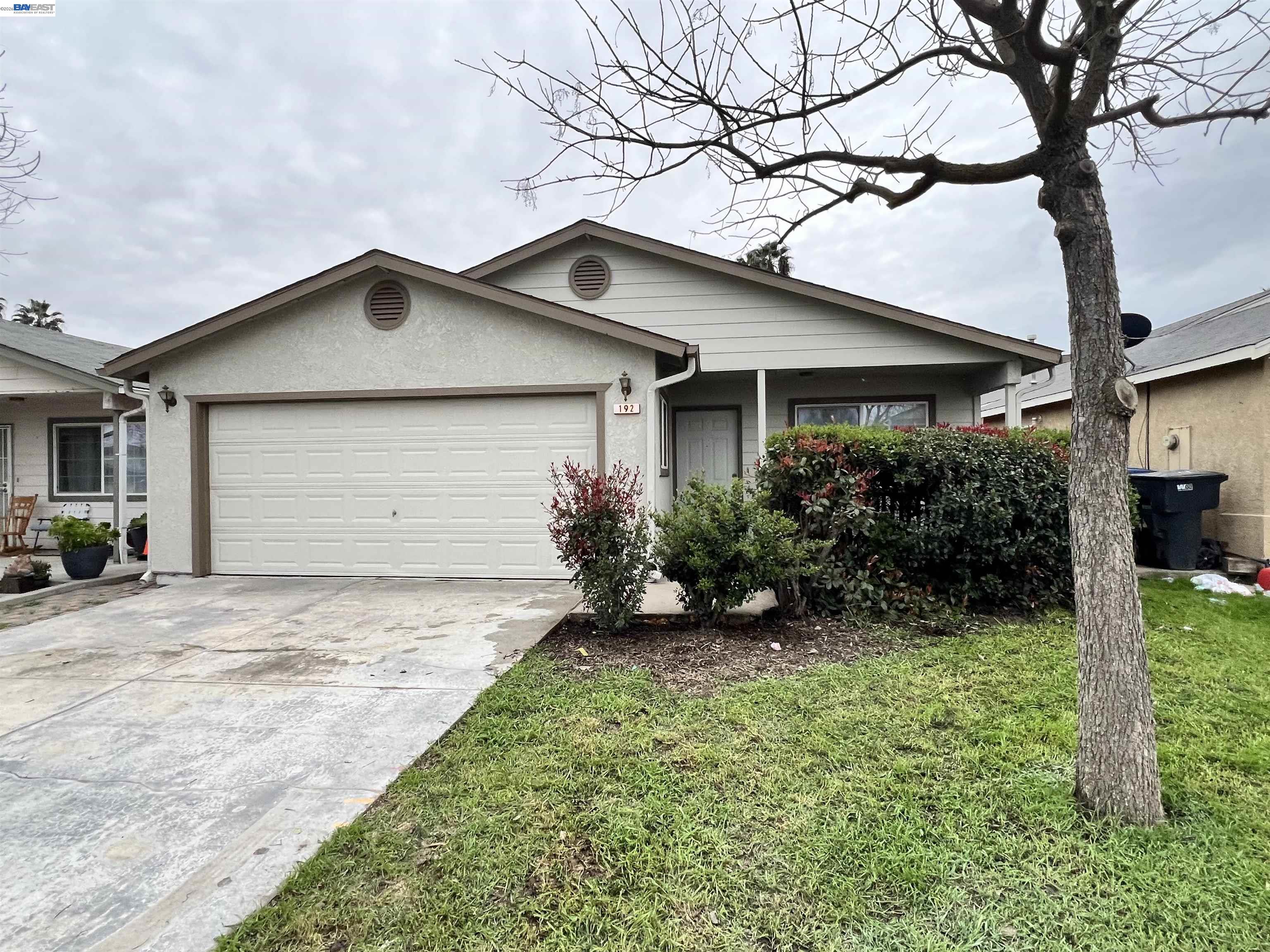 Detail Gallery Image 2 of 29 For 192 Torvend Way, Patterson,  CA 95363 - 3 Beds | 2 Baths