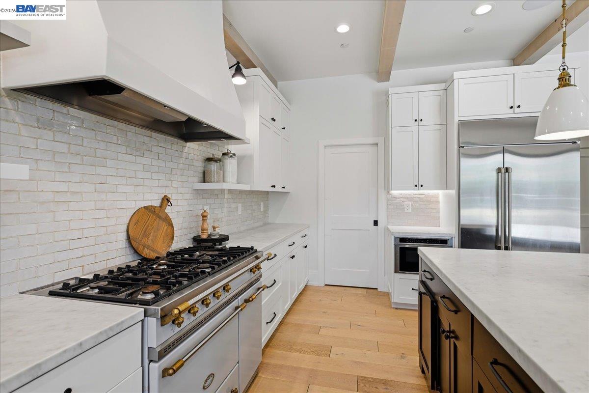 Detail Gallery Image 14 of 60 For 3550 Vine St, Pleasanton,  CA 94566 - 6 Beds | 5 Baths