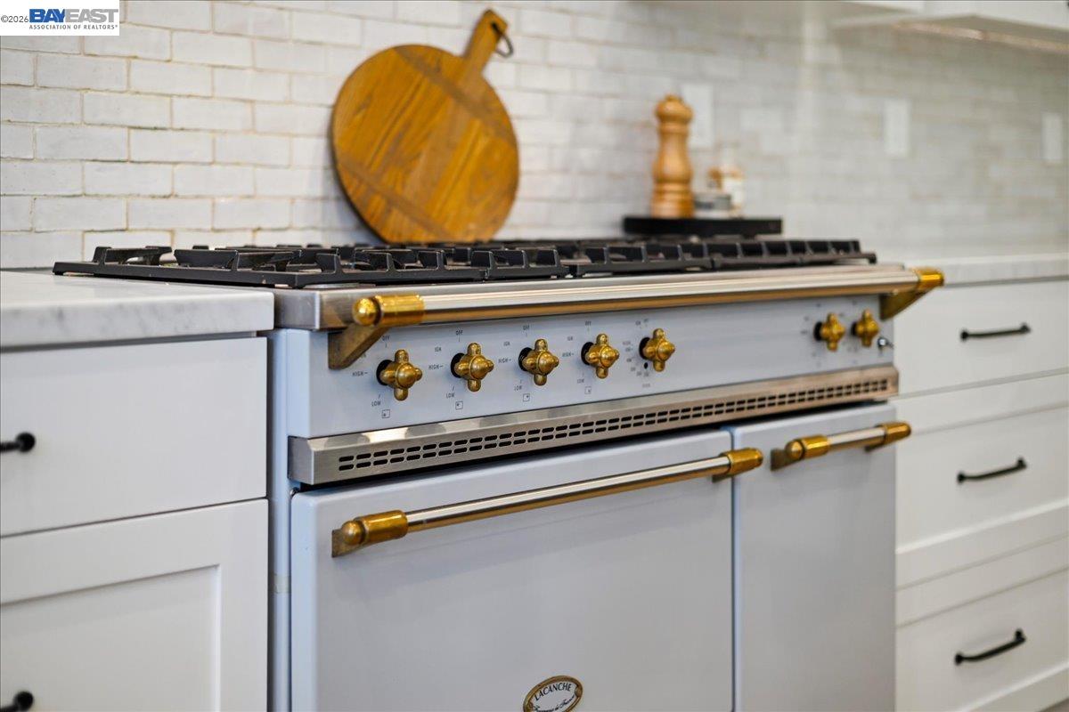 Detail Gallery Image 18 of 60 For 3550 Vine St, Pleasanton,  CA 94566 - 6 Beds | 5 Baths