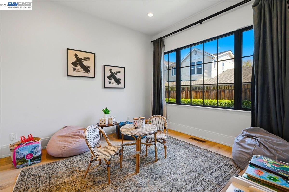 Detail Gallery Image 27 of 60 For 3550 Vine St, Pleasanton,  CA 94566 - 6 Beds | 5 Baths