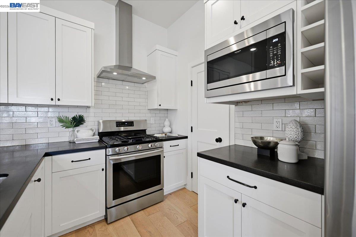 Detail Gallery Image 51 of 60 For 3550 Vine St, Pleasanton,  CA 94566 - 6 Beds | 5 Baths